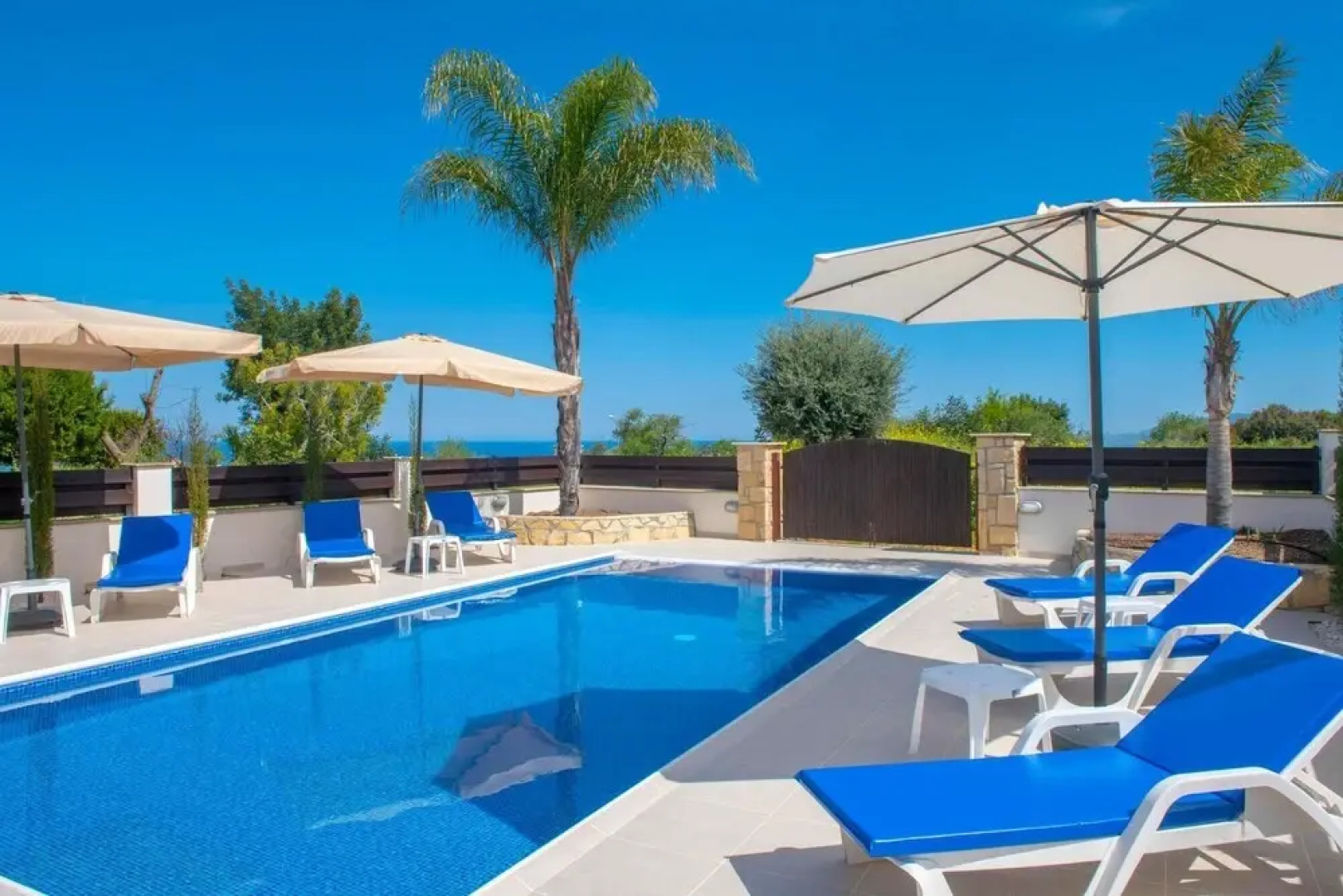 Villa Kalizoni Large Private Pool Walk to Beach A C Wifi - 3036