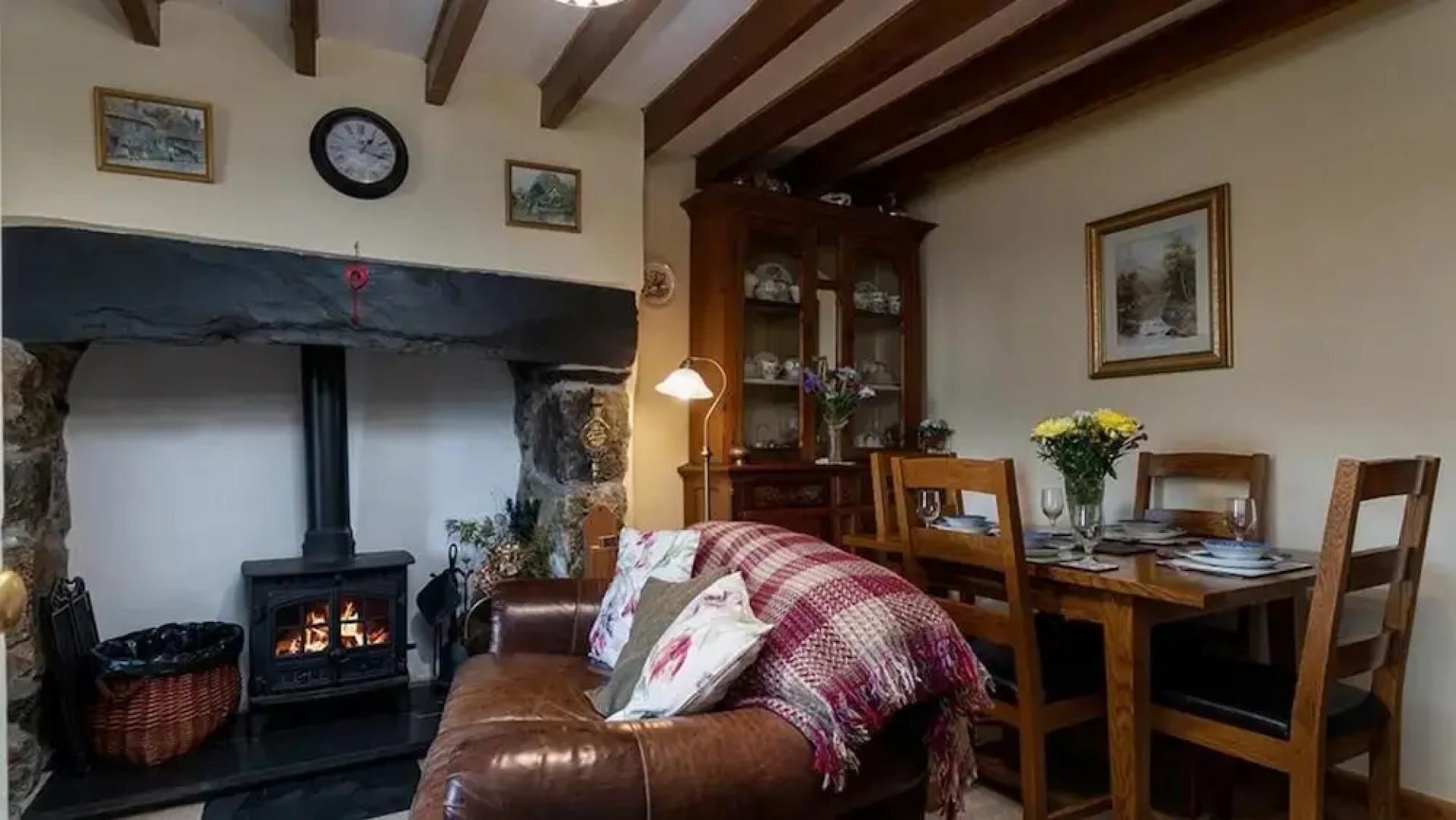 Dinas Cottage