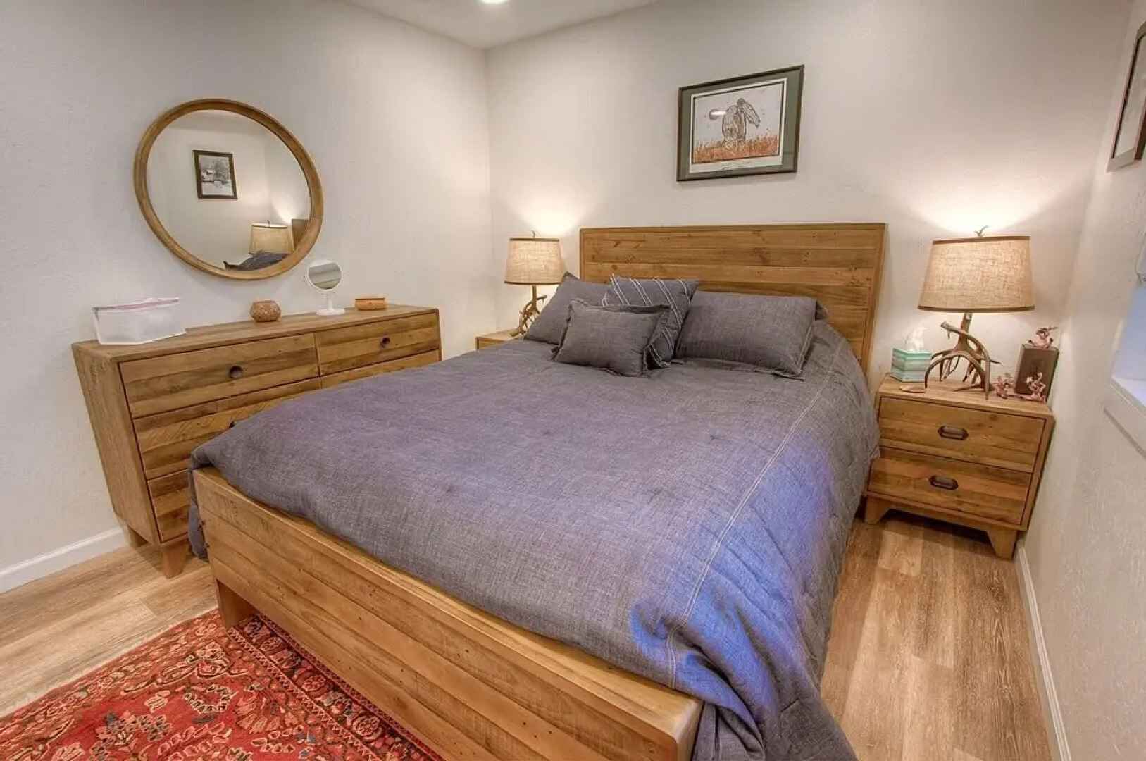 Awesome Dawson 1 Bedroom Condo by RedAwning