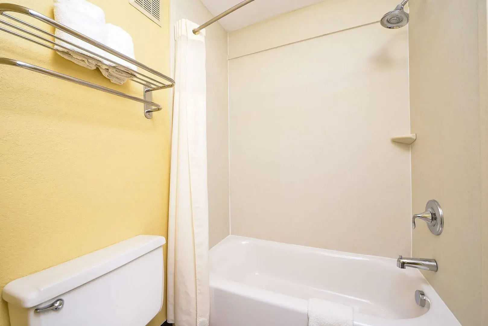 Xecutive Inn and Suites