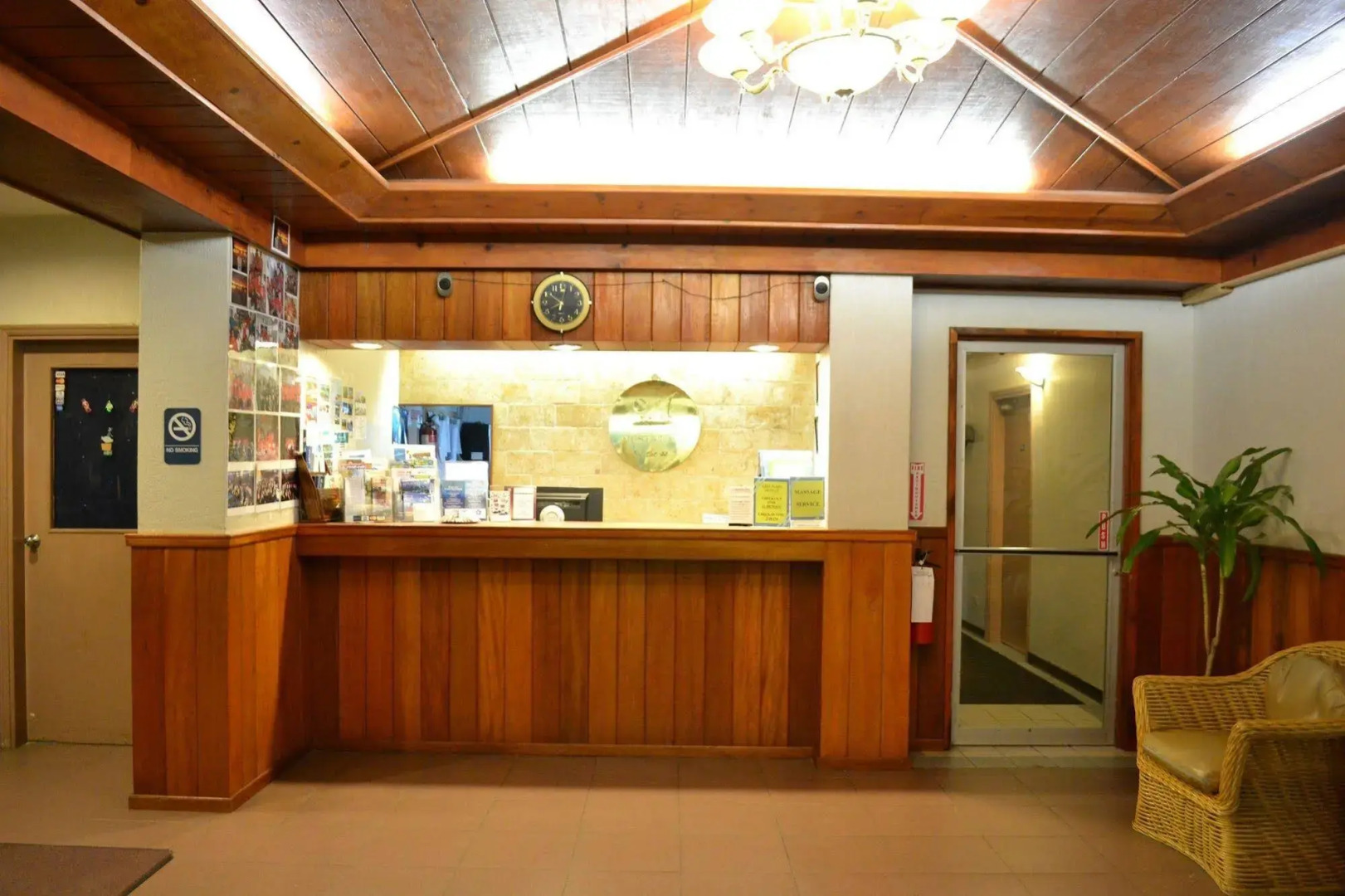 West Plaza Hotel by the Sea