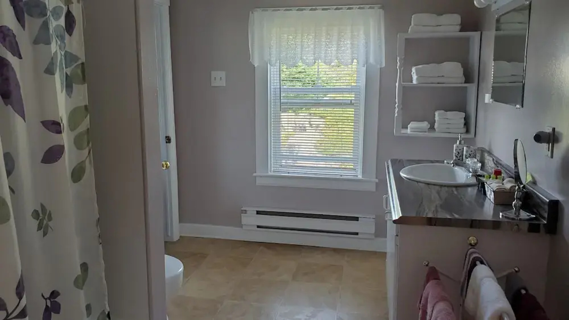 Hillside Bed & Breakfast