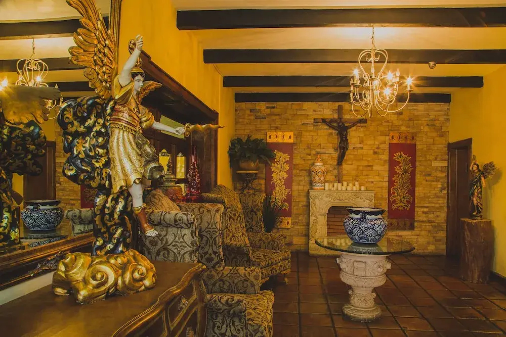 Hotel Cosmos Don Carlos