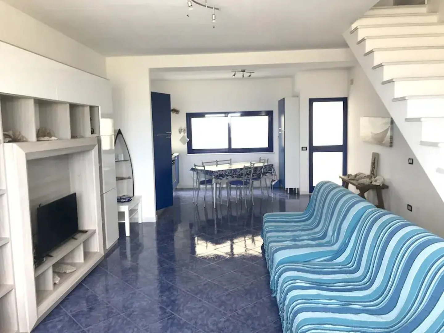 House With 2 Bedrooms in Calasetta, With Wonderful sea View and Enclos