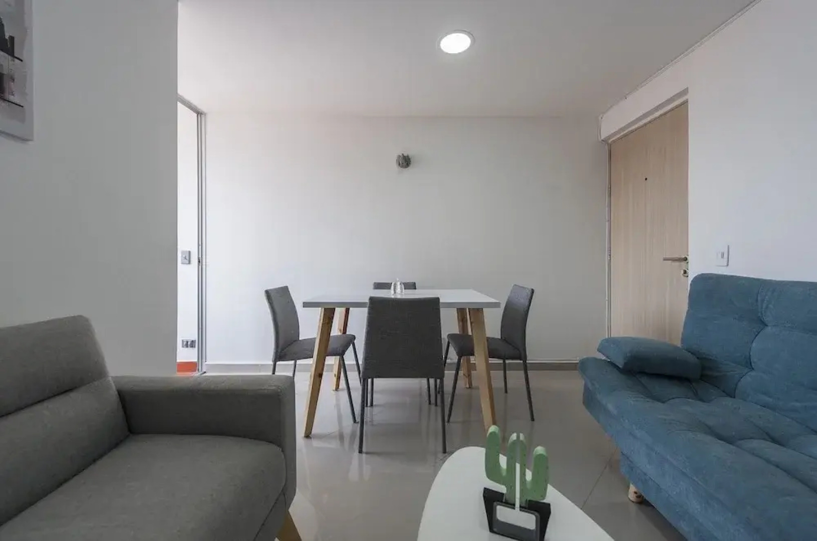 Edificio Portal del Parque by Nomad Guru