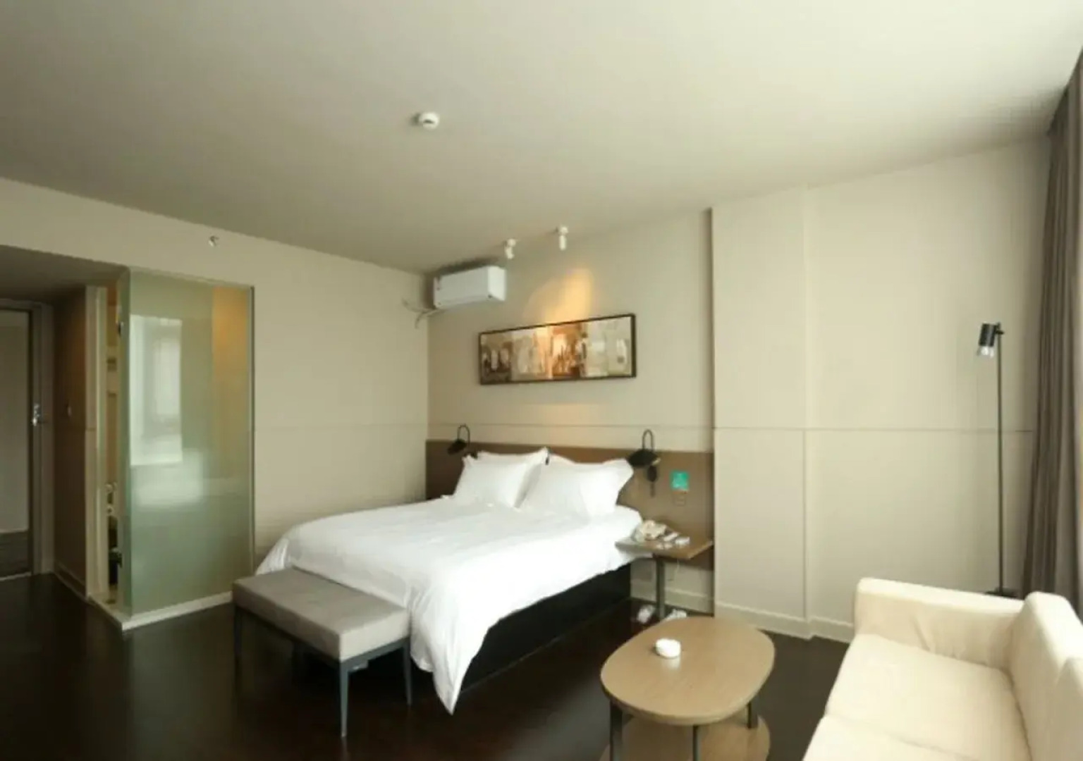 Jinjiang Inn QinZhou East Station City Government