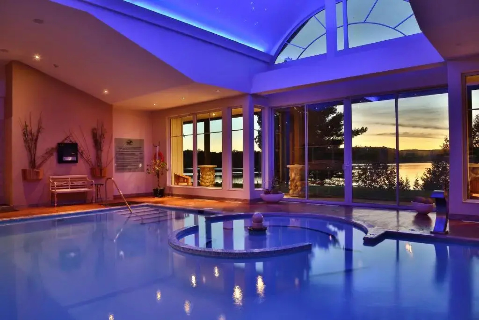 Sir Sam's Inn & Waterspa - Adults Only