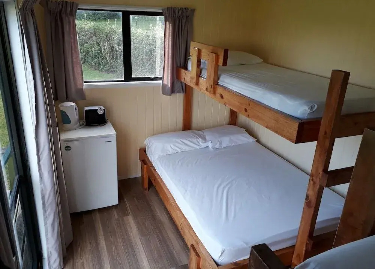 Opunake Beach Kiwi Holiday Park