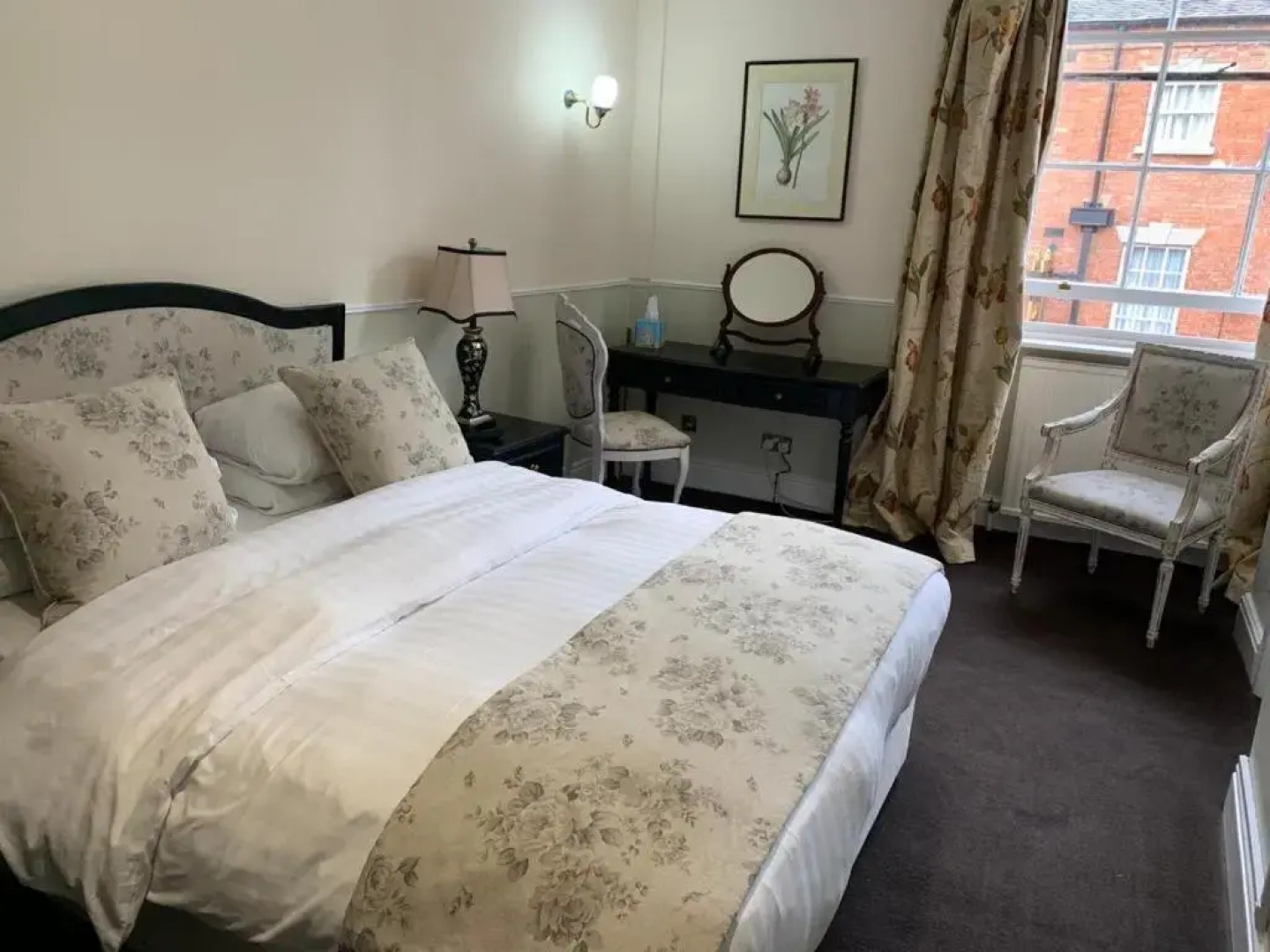 The Saracens Head Hotel