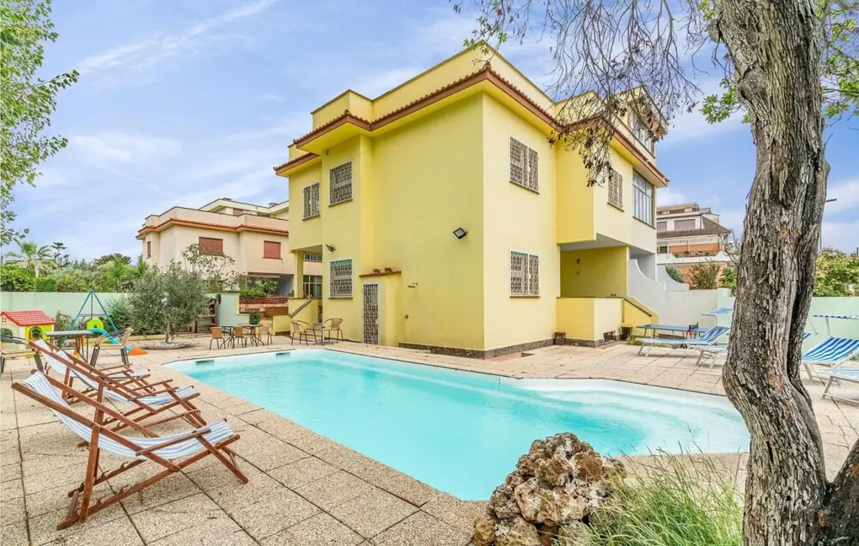 Beautiful Home in Torvaianica With 5 Bedrooms and Outdoor Swimming Pool