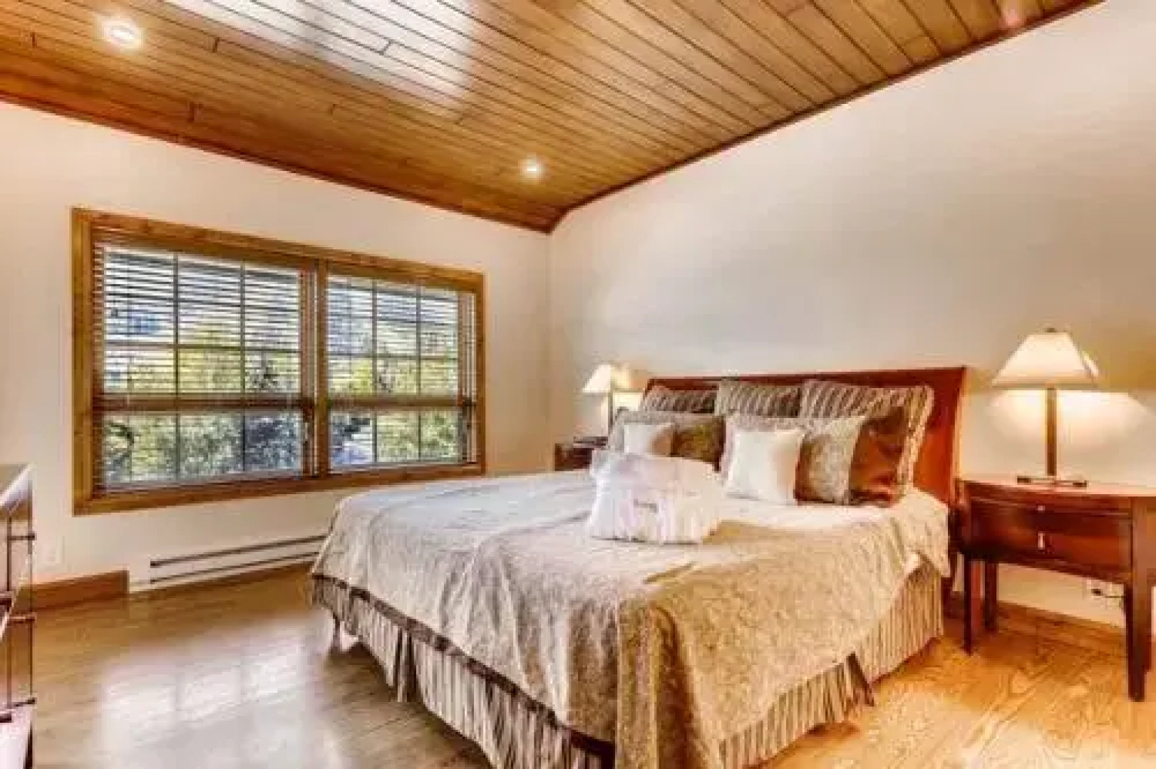 Beaver Creek Borders 213L