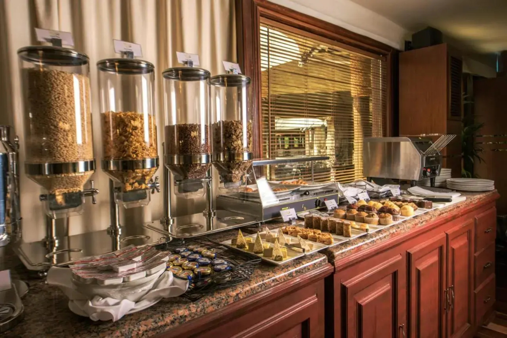 Telal Resort, Al Ain