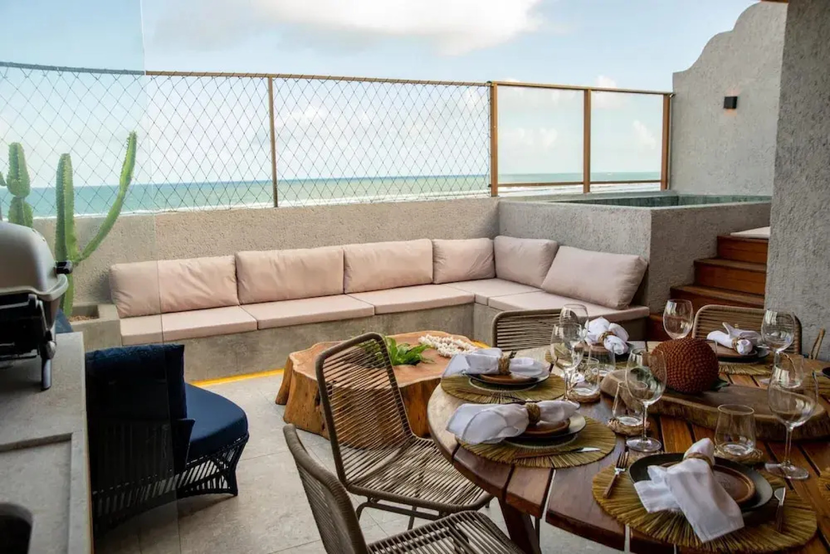 Cobertura Nica Beira-mar Barra Bali Resort