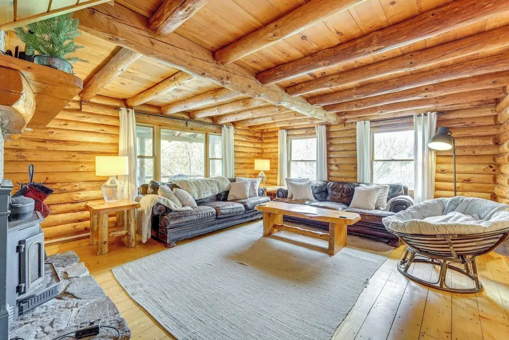 Picture-perfect Vermont Mtn Cabin w/ Hot Tub!