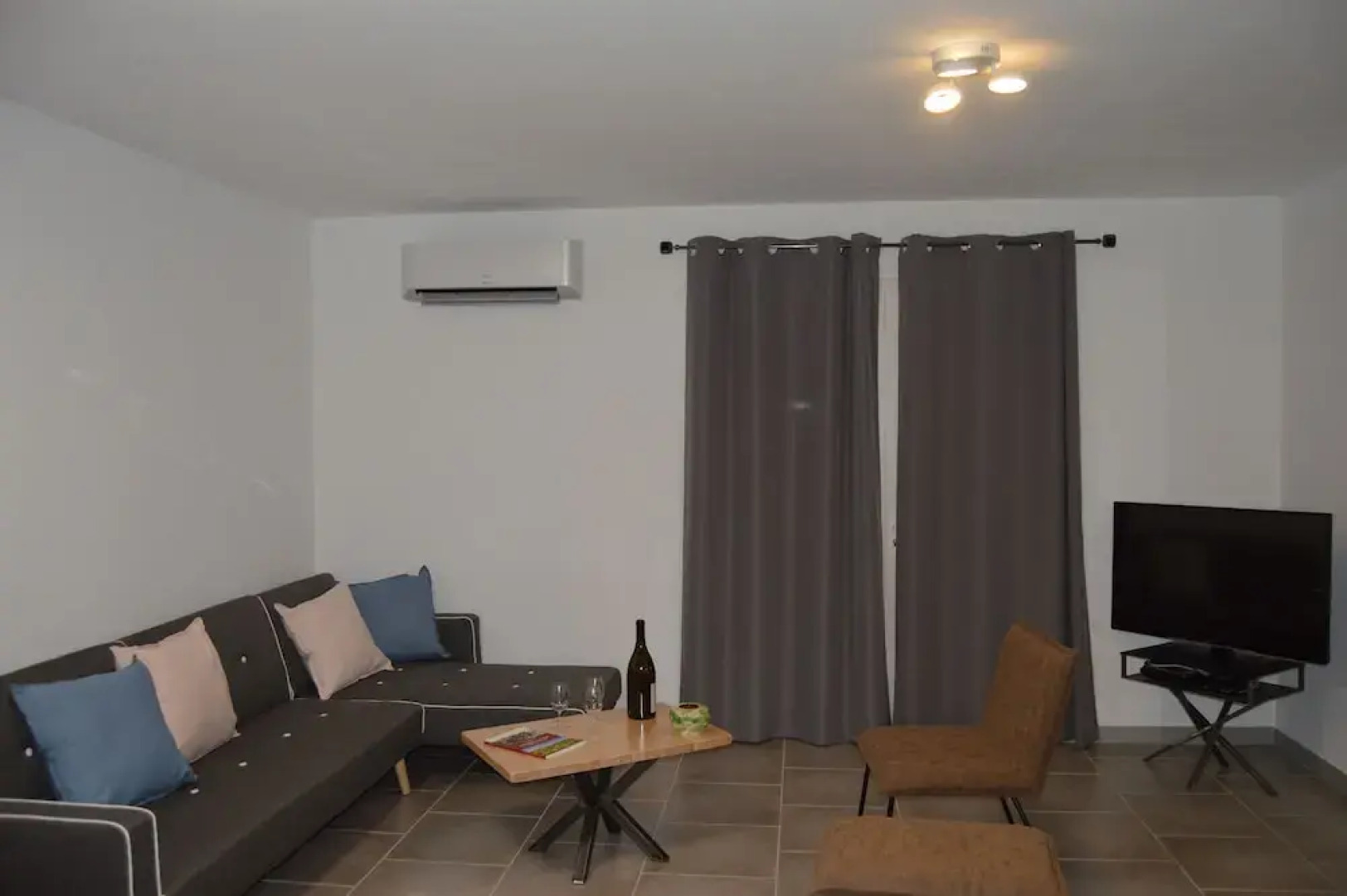 A 2 pas des vignes numéro 6