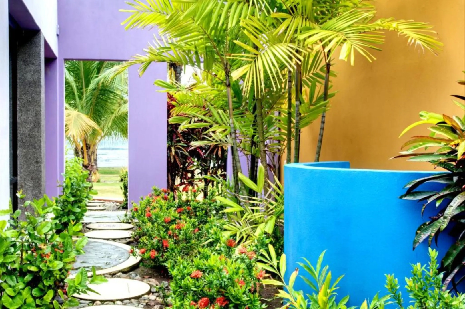 Alma Del Pacifico Beach Hotel & Spa