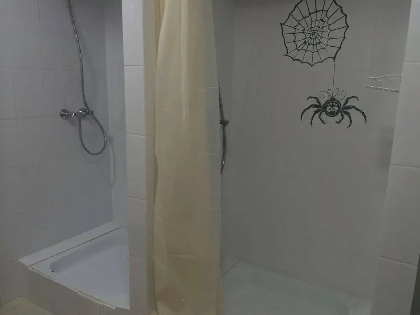 Garage Hostel