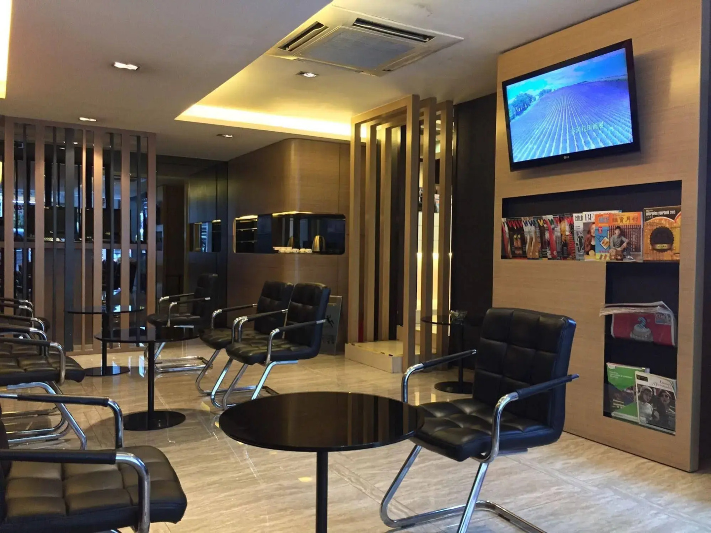 Harbour Hotel
