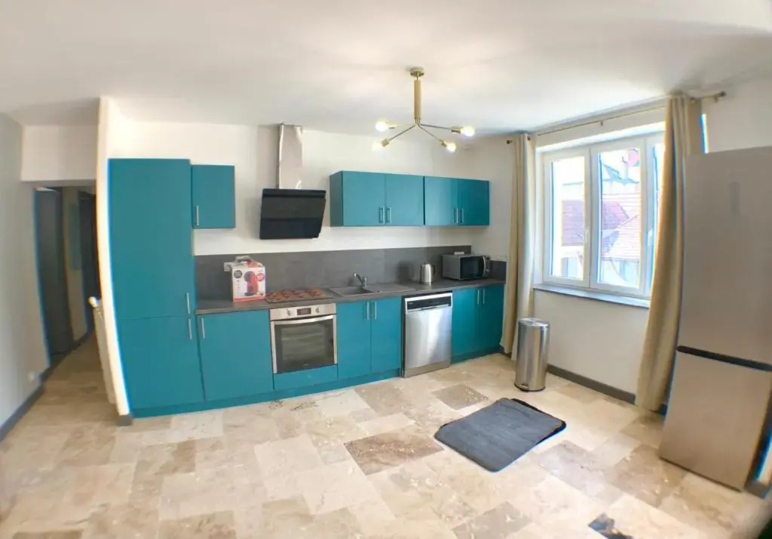 Le Clos Saint Gilles, T5, village viticole