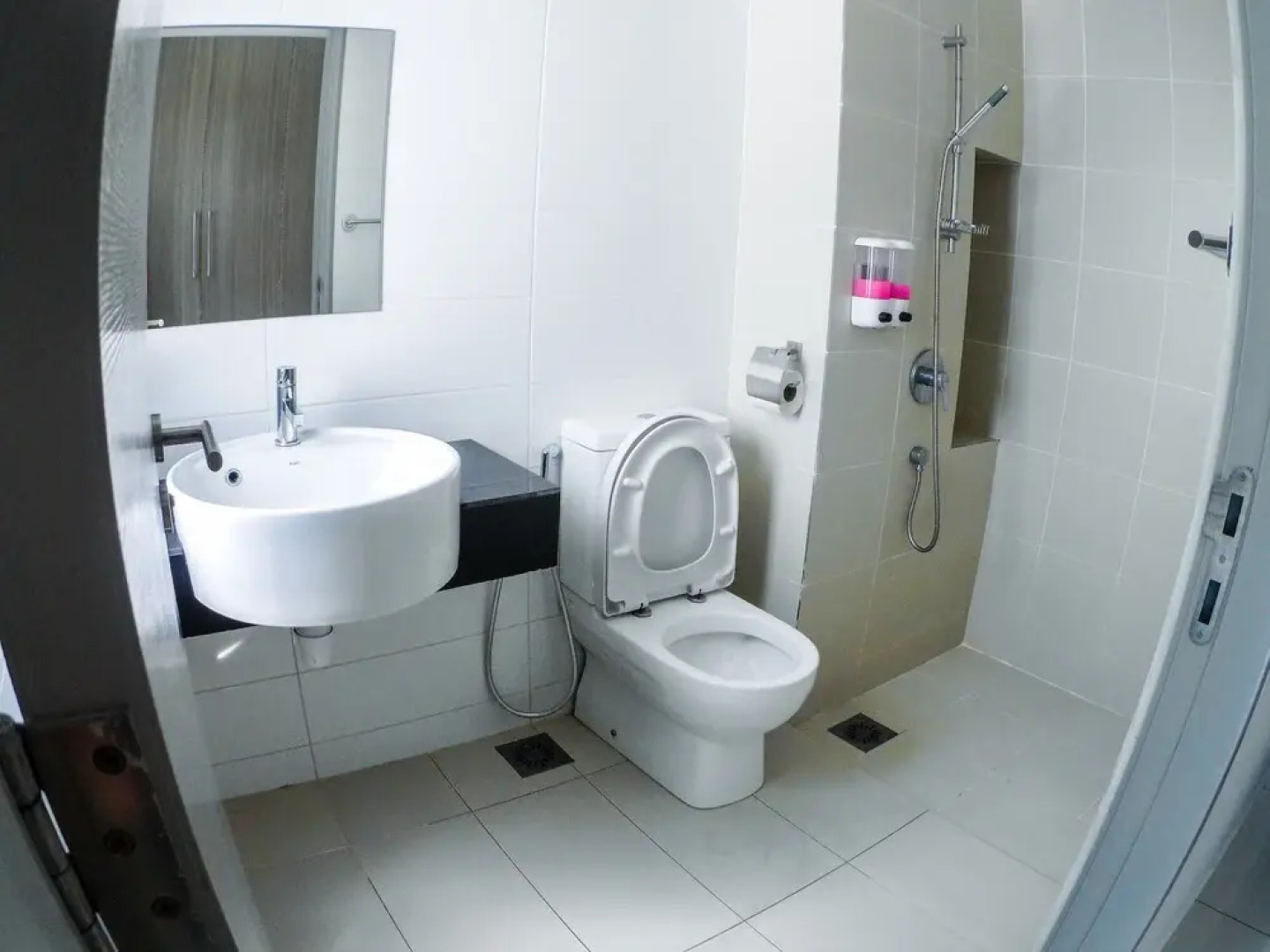 1Tebrau Premium Suites by 12stay