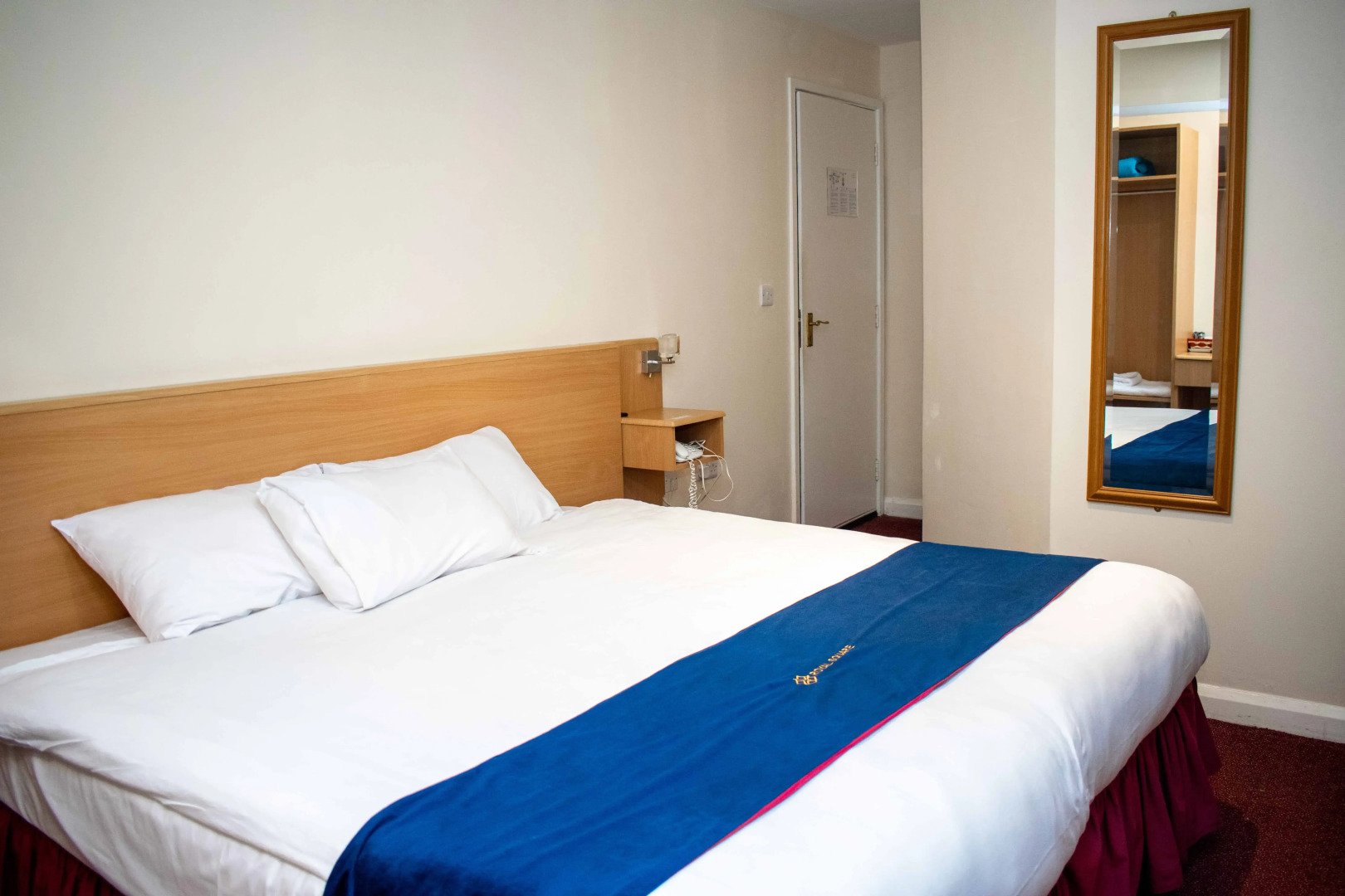 Royal Square Hotel - BHX & NEC
