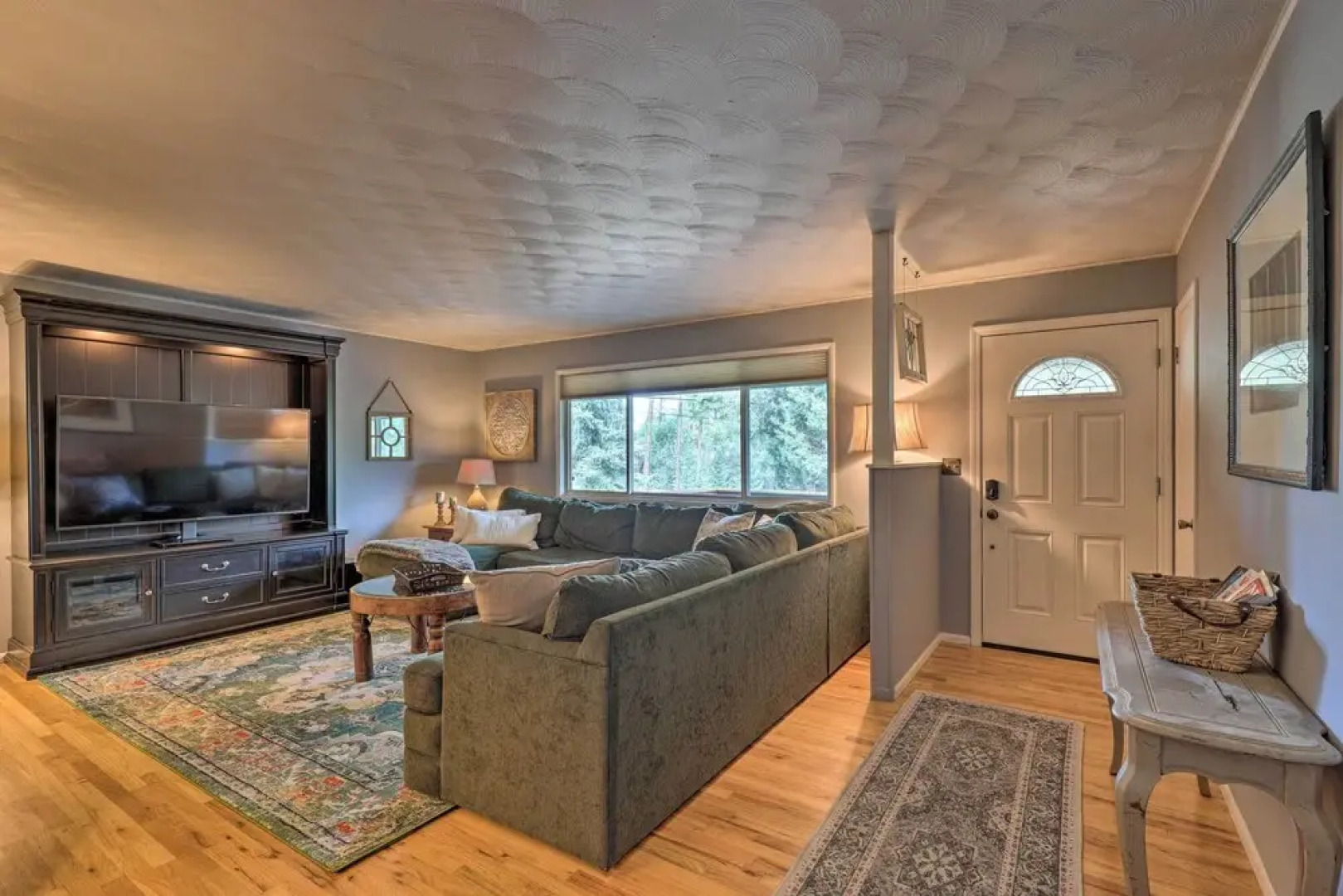 Prescott Home w/ Fireplace ~ 2 Mi to Downtown!