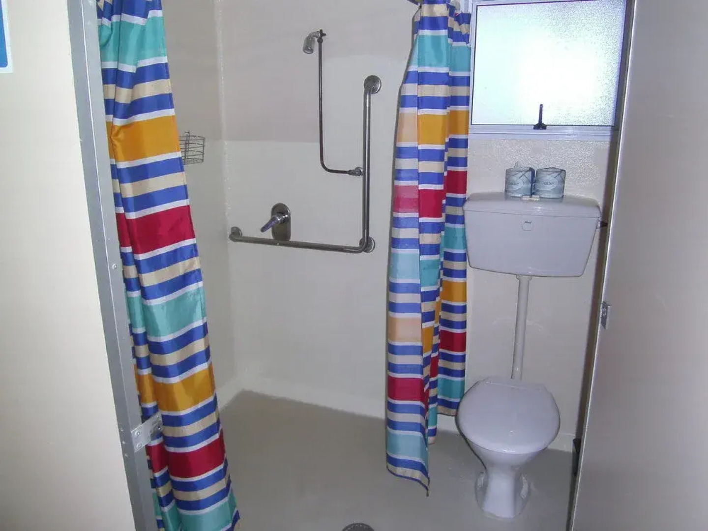 Cap'n Bob's Beach House - Hostel