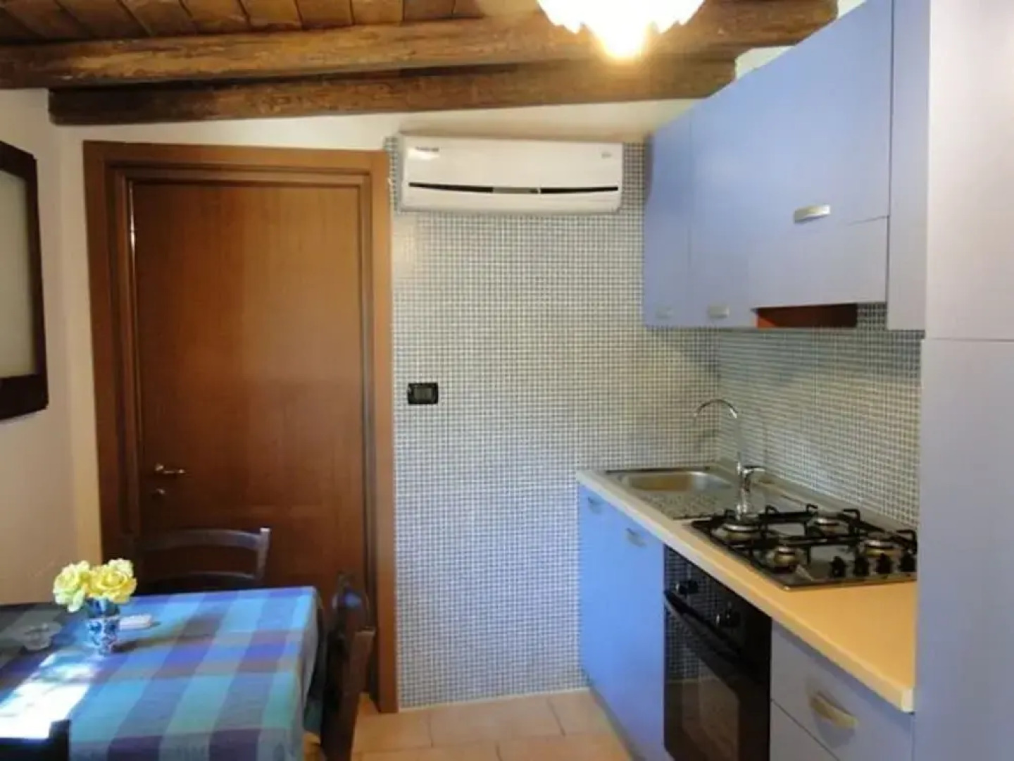 Vibrant Holiday Home in Matino With Swimming Pool