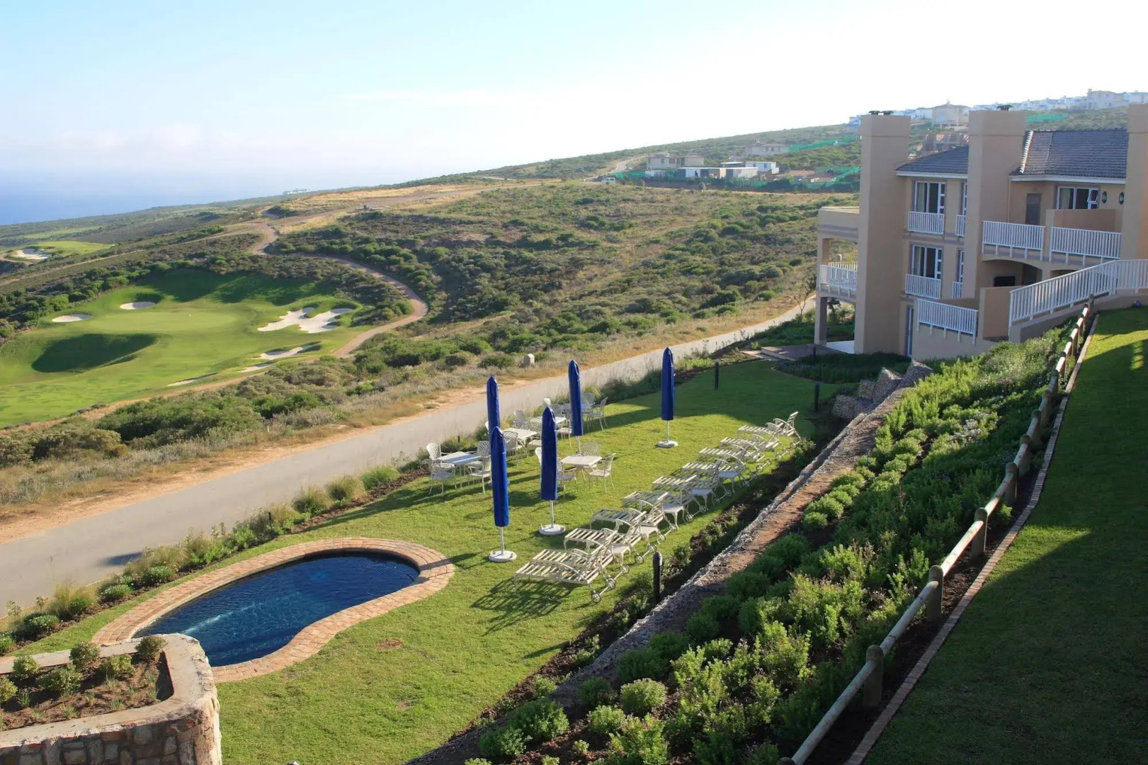 Pinnacle Point Beach and Golf Resort