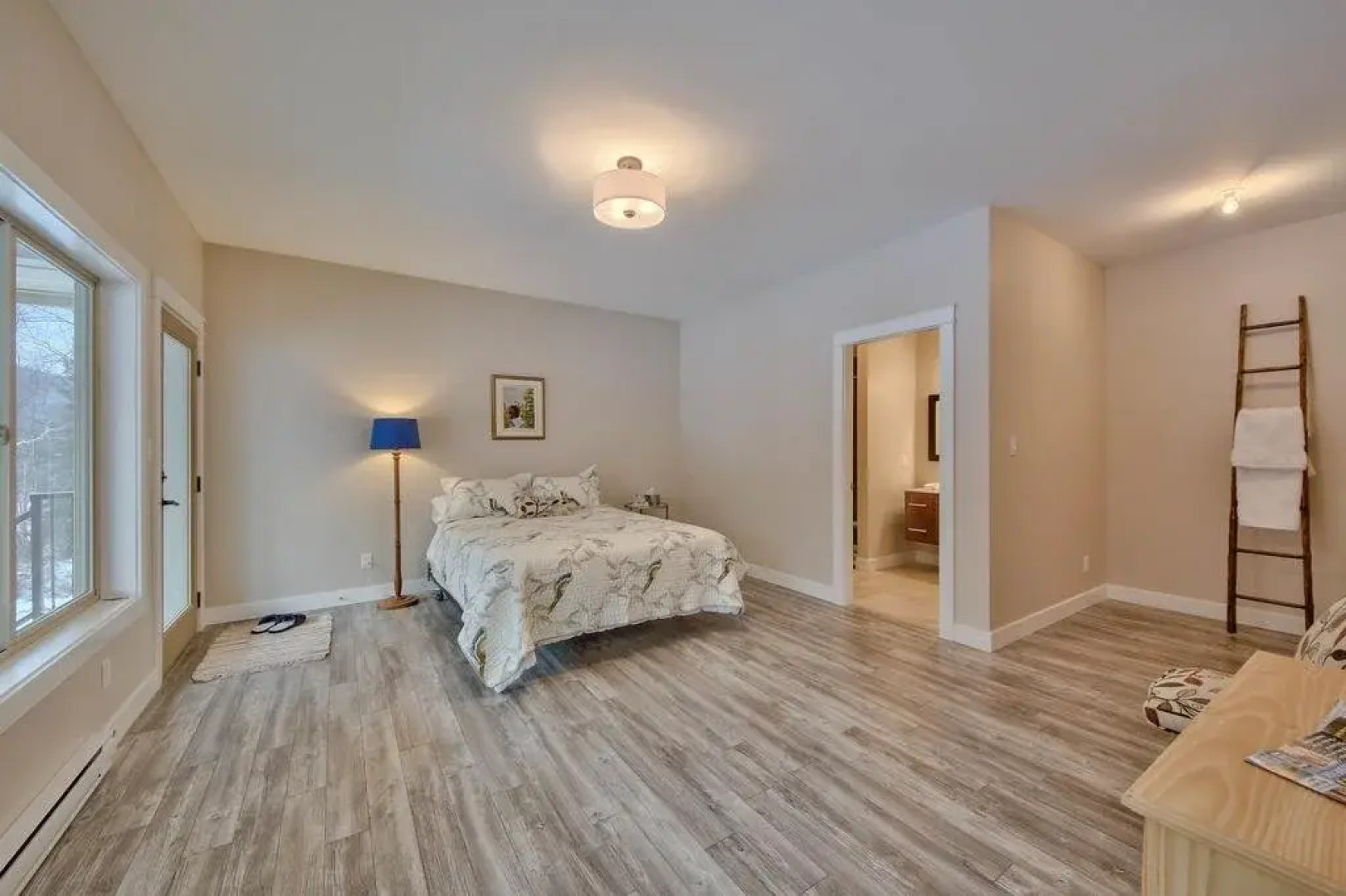 Peaks Bed And Breakfast