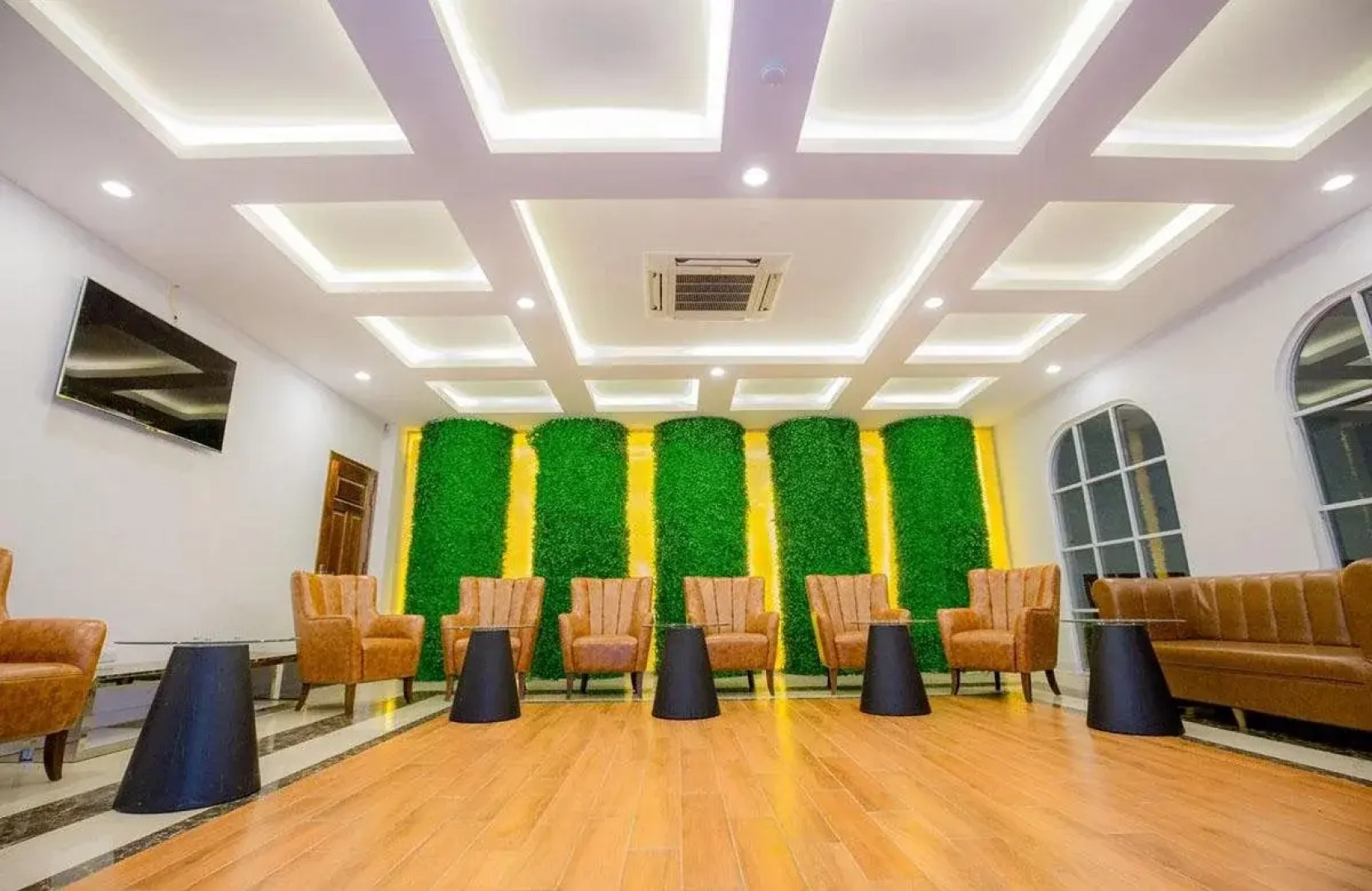 Avenue Hotel Sam Son