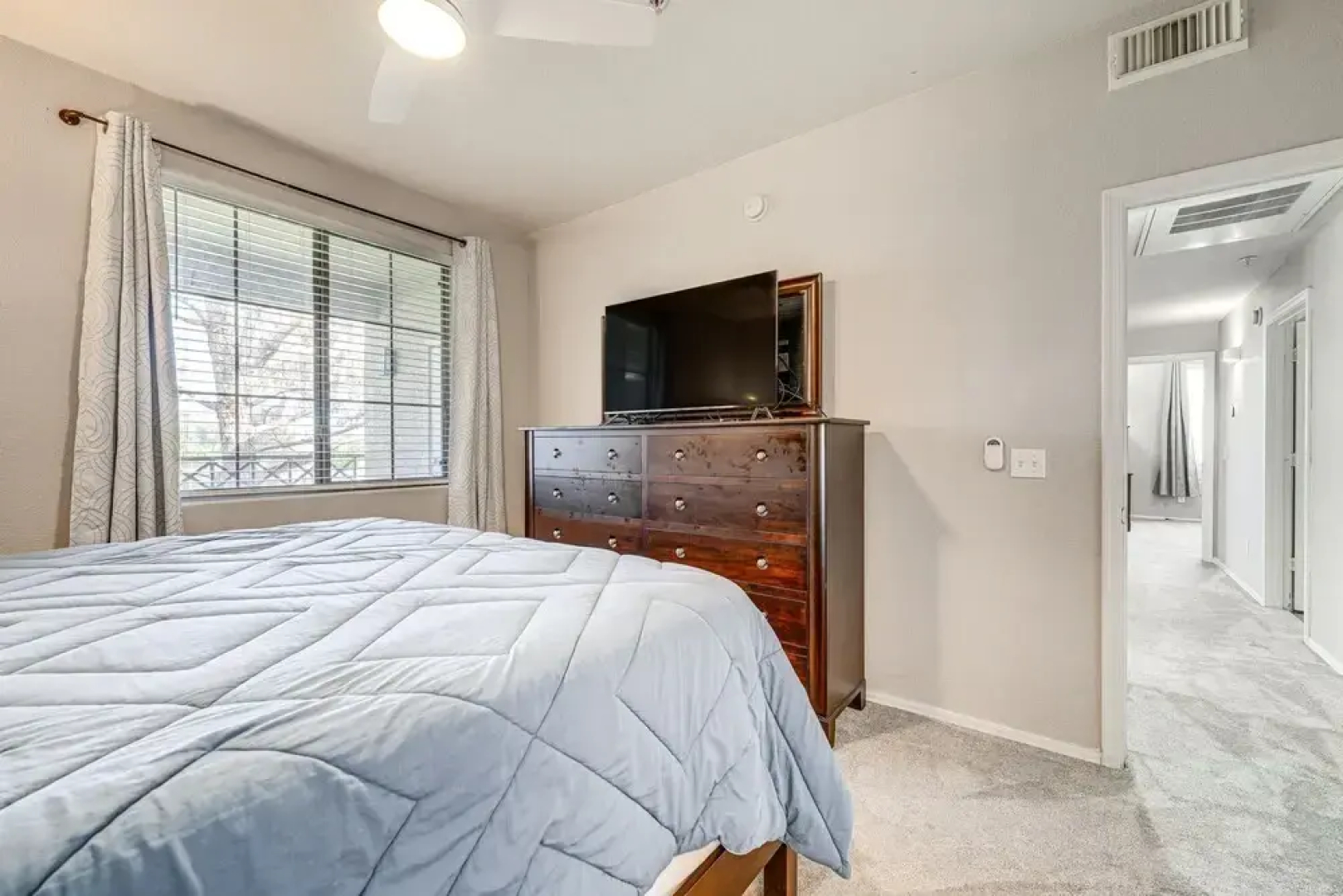 Near Spring Training: Mesa Condo w/ Pool Access!