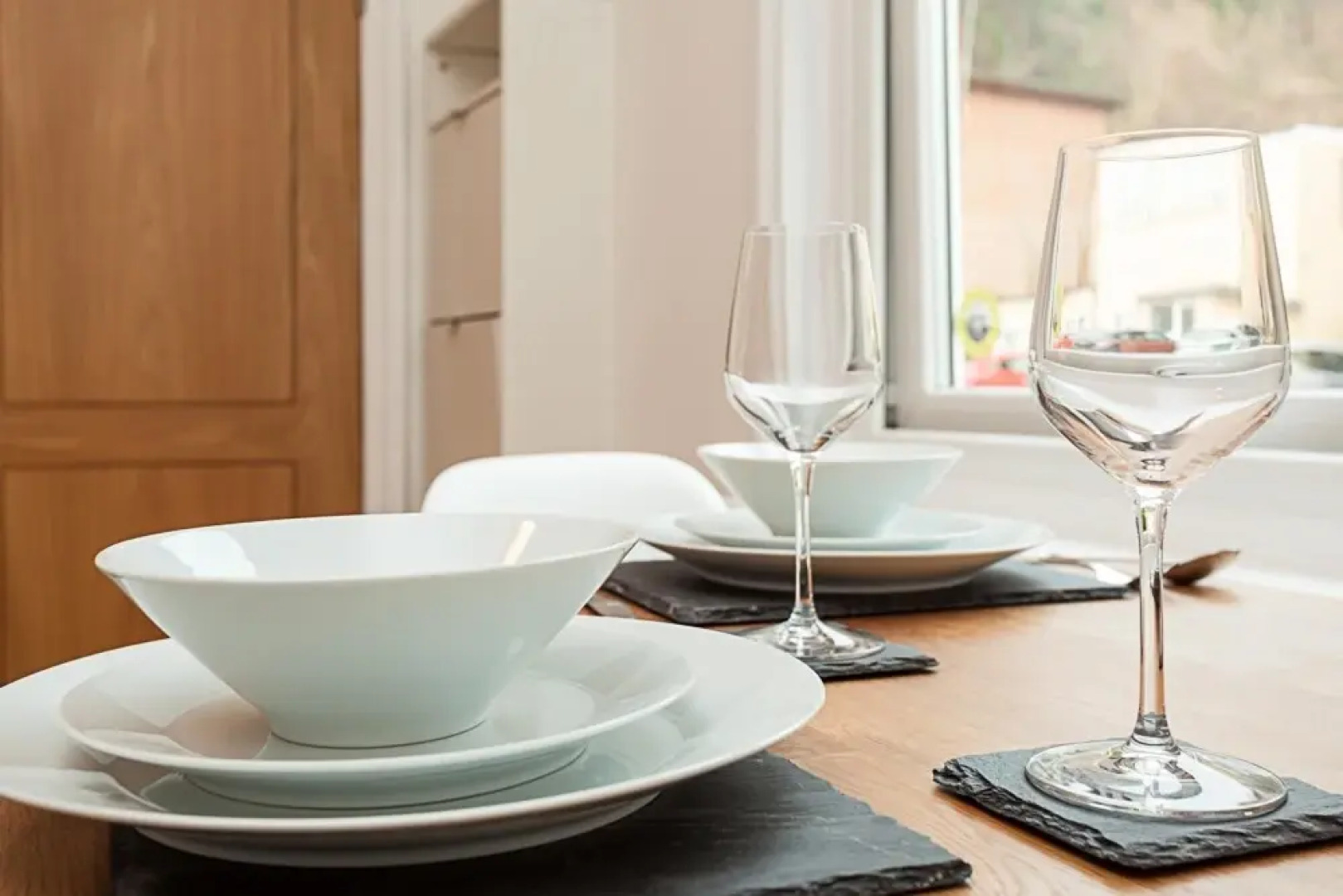 Redhill Garland- 1 bed Self Contained Apartment Close to Hospital