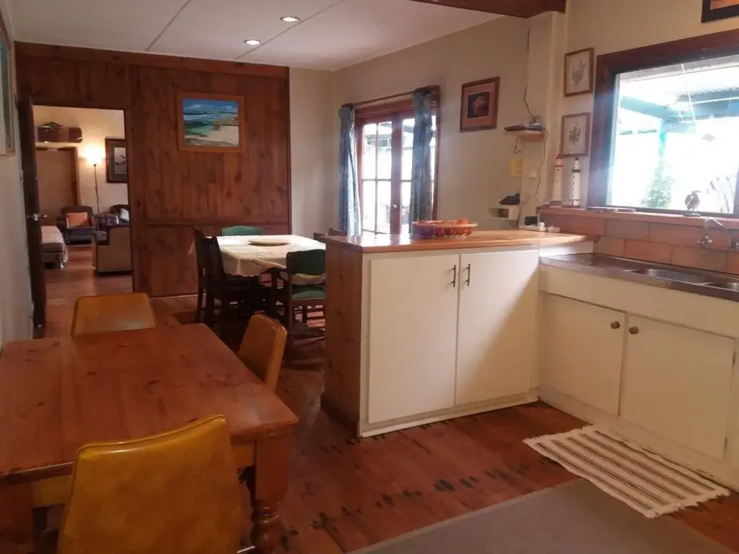 Pelican Lagoon Lodge