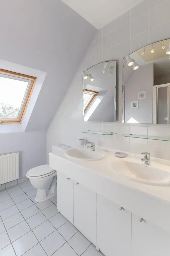 Family Home 2 Steps From the Beach