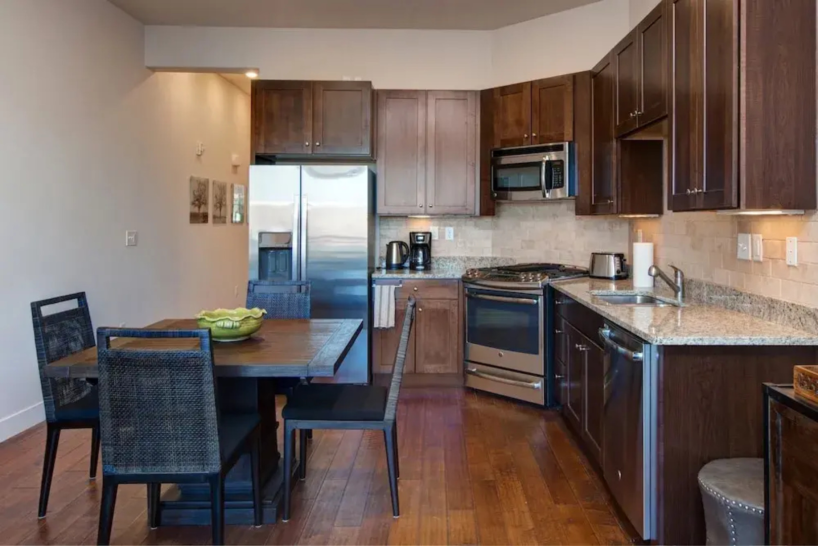 Mountain-View Newpark Terrace Condo by RedAwning