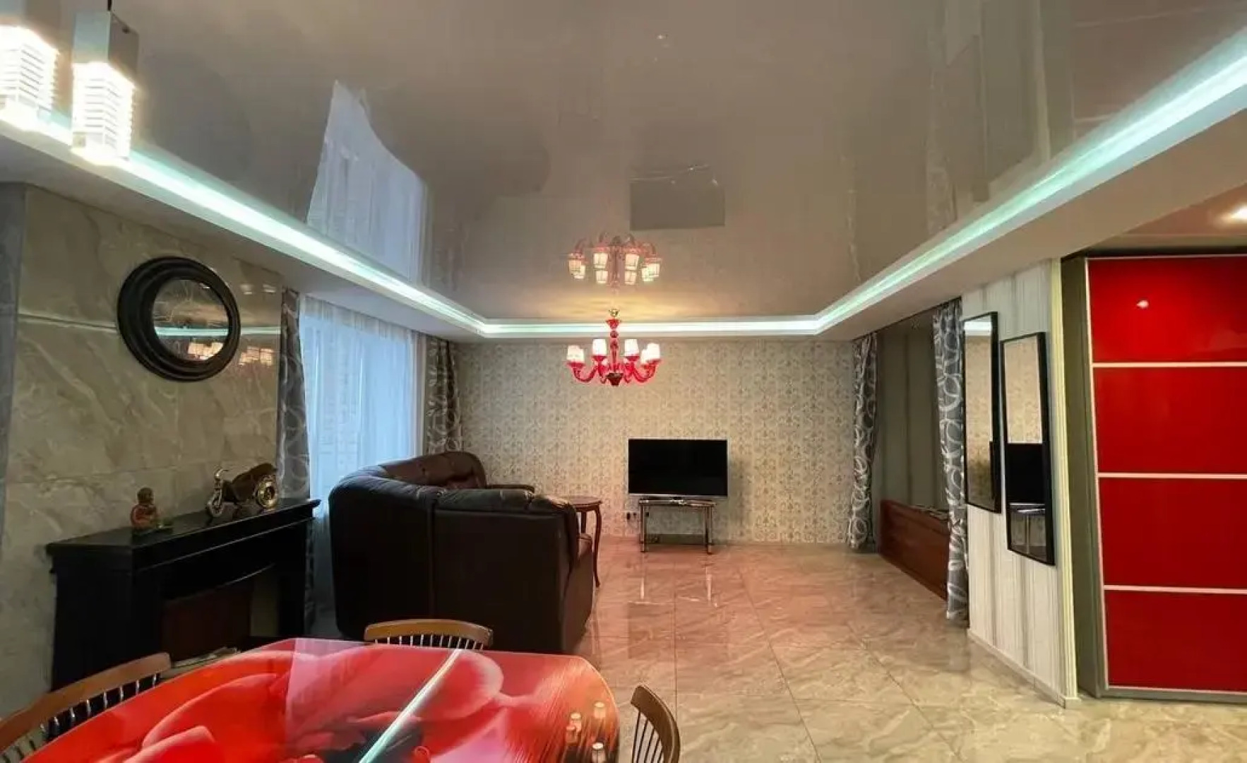 Tolstoy Apart Пионерская, д1