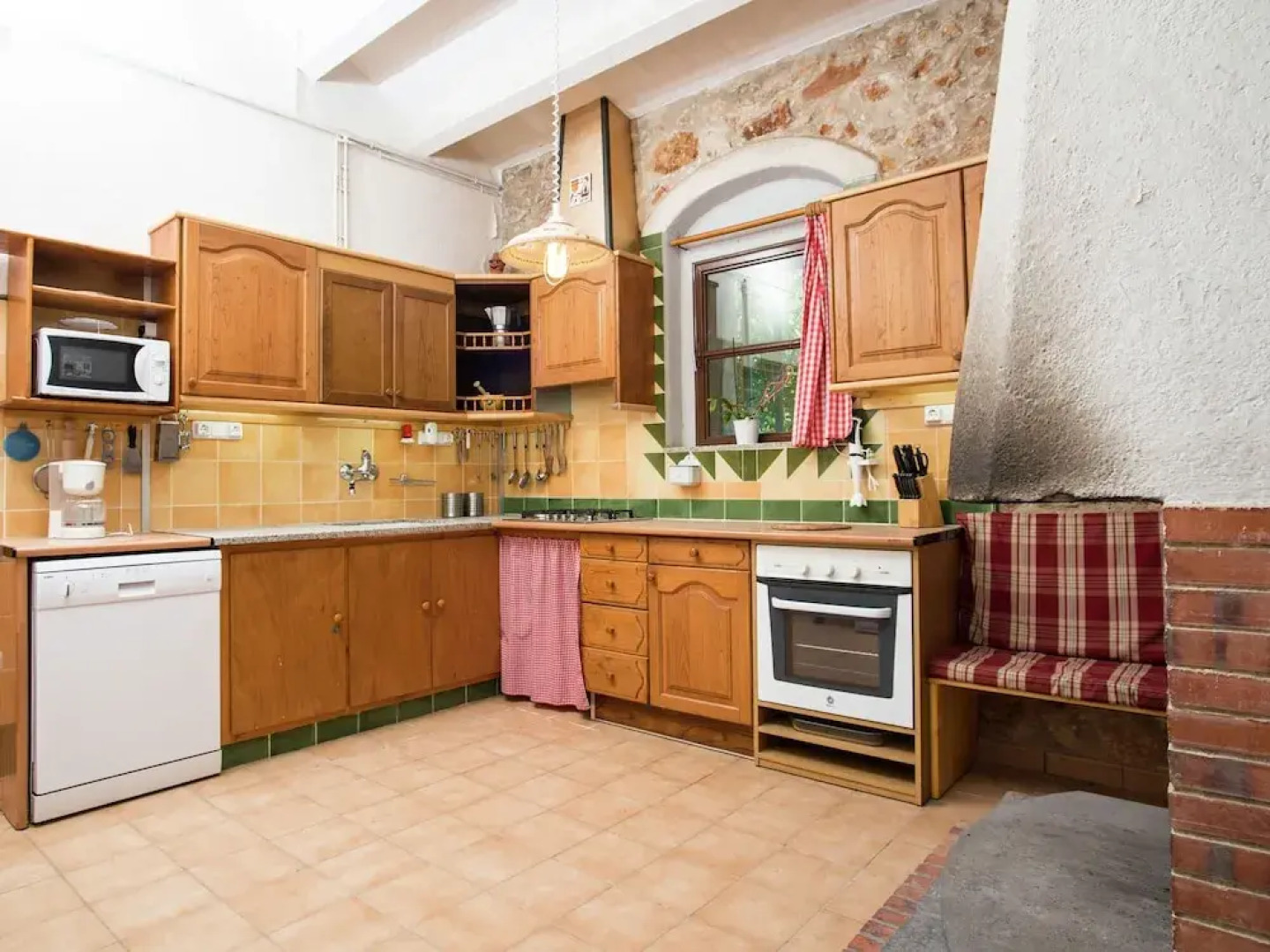 Luxurious Mansion in Albons Spain With Private Garden