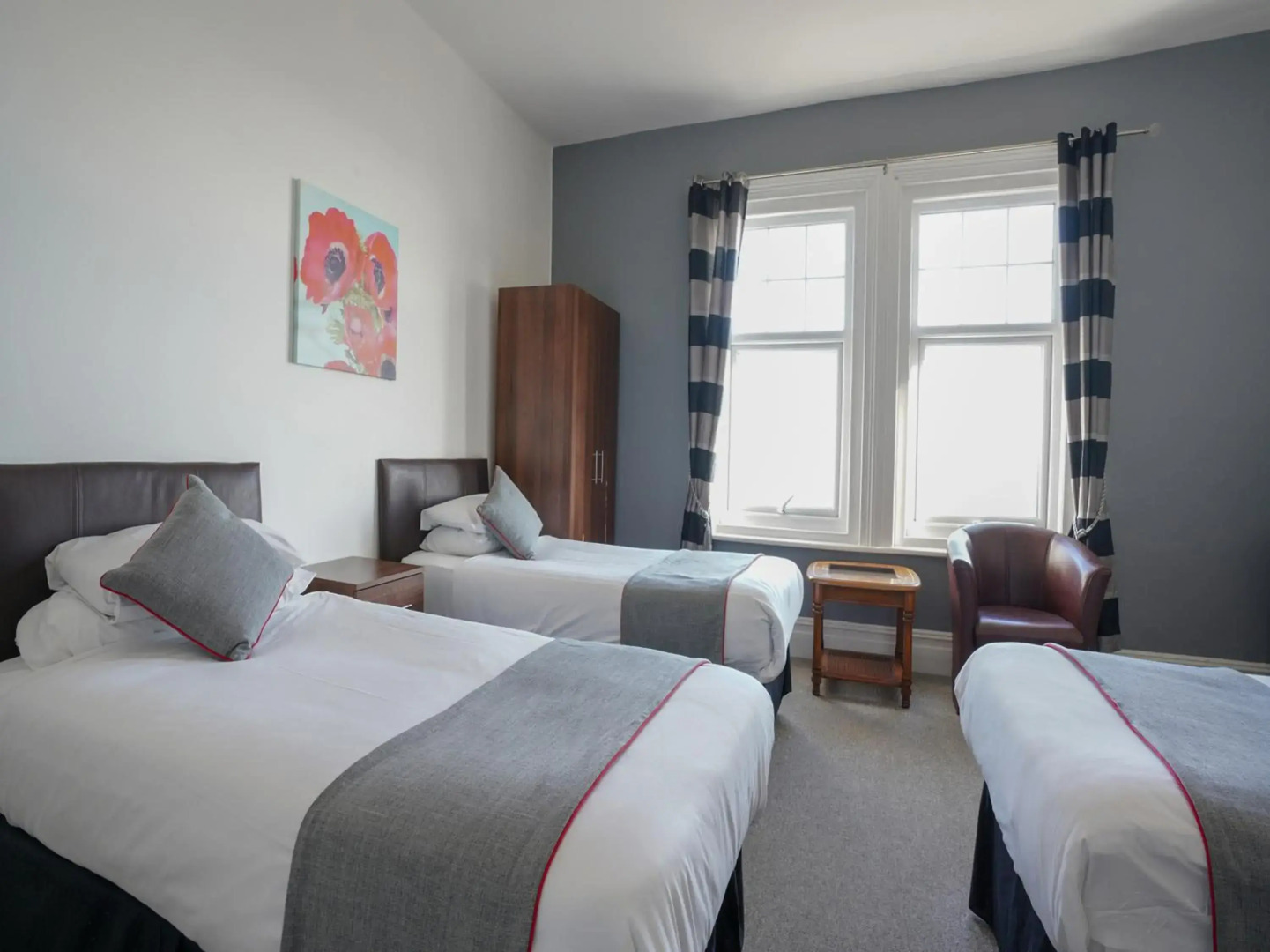 OYO Shanklin Beach Hotel