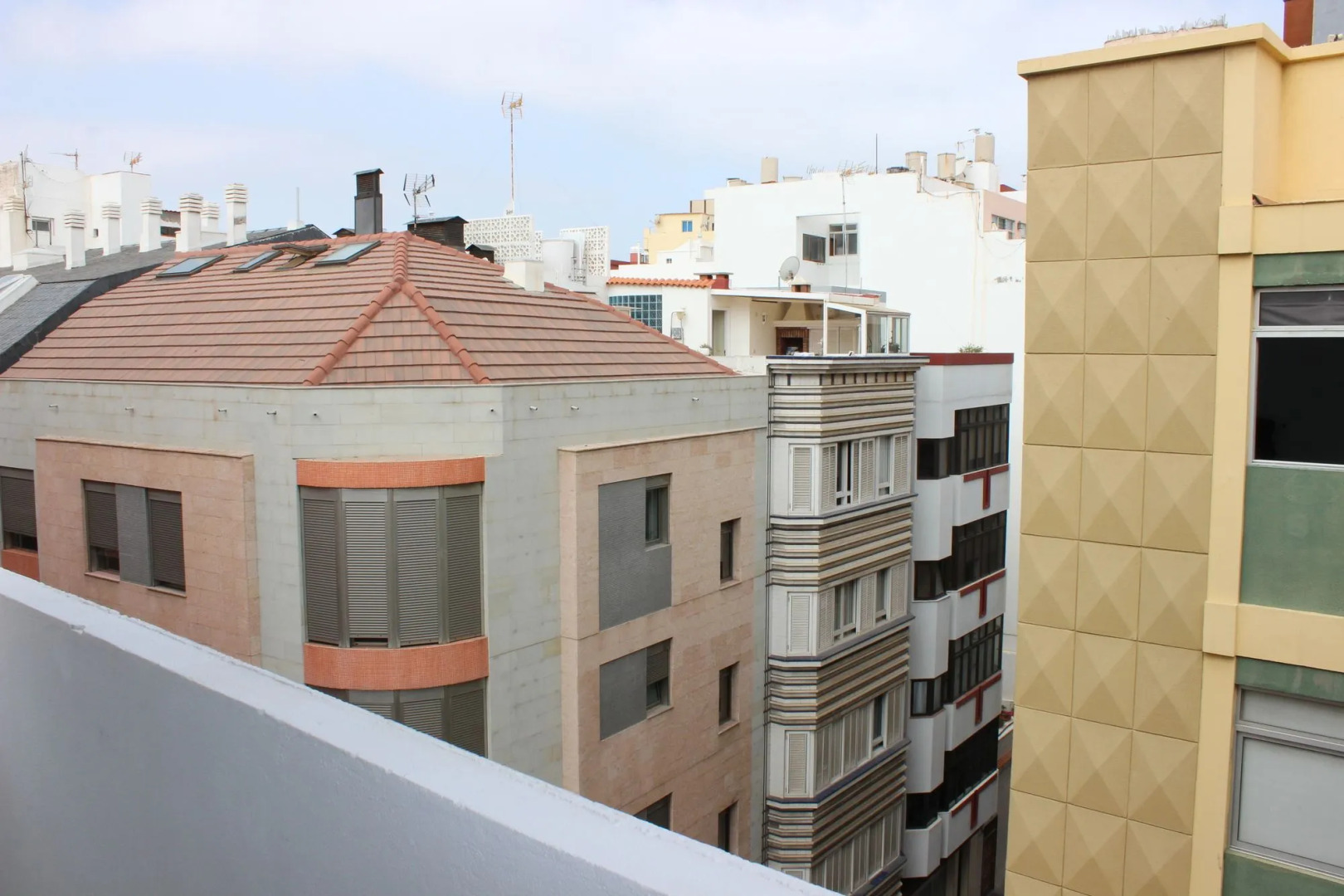 Blue Corner by MyCanarianDream