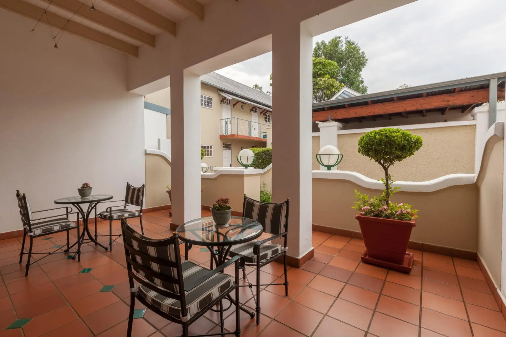 Courtyard Hotel Arcadia