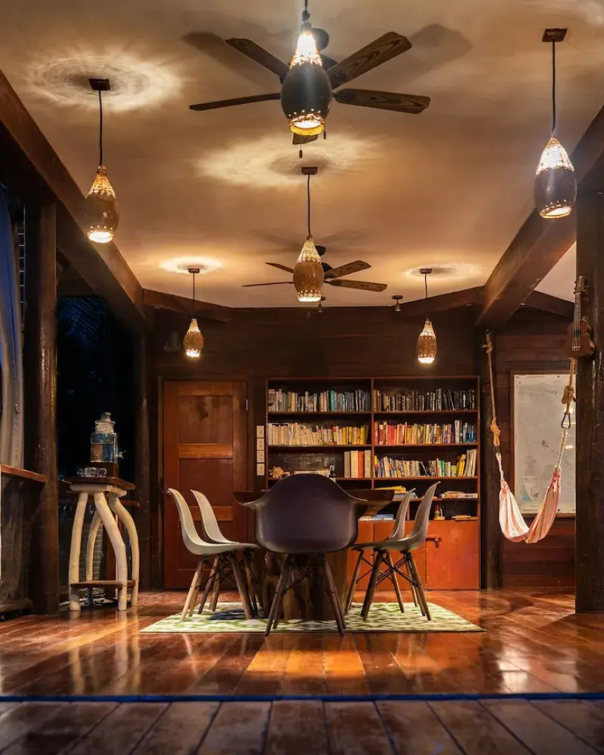 Casa Cayuco Eco-Adventure Lodge