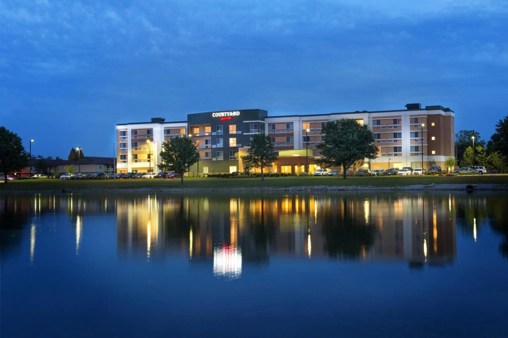 Courtyard by Marriott Evansville East