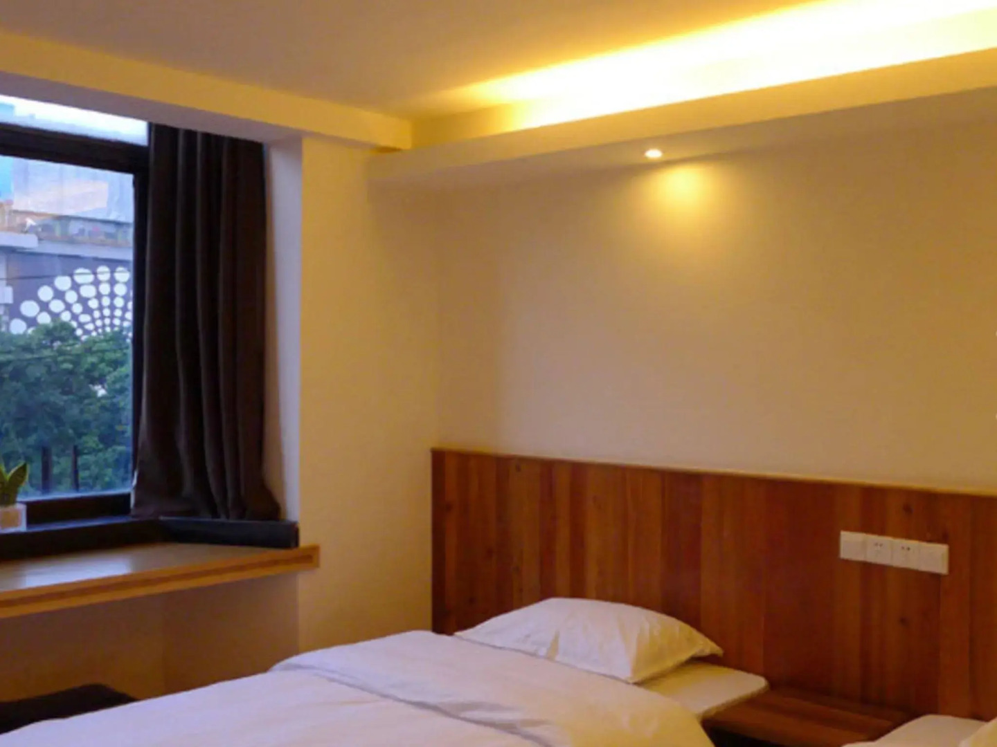 Nanning Travelling With Hostel