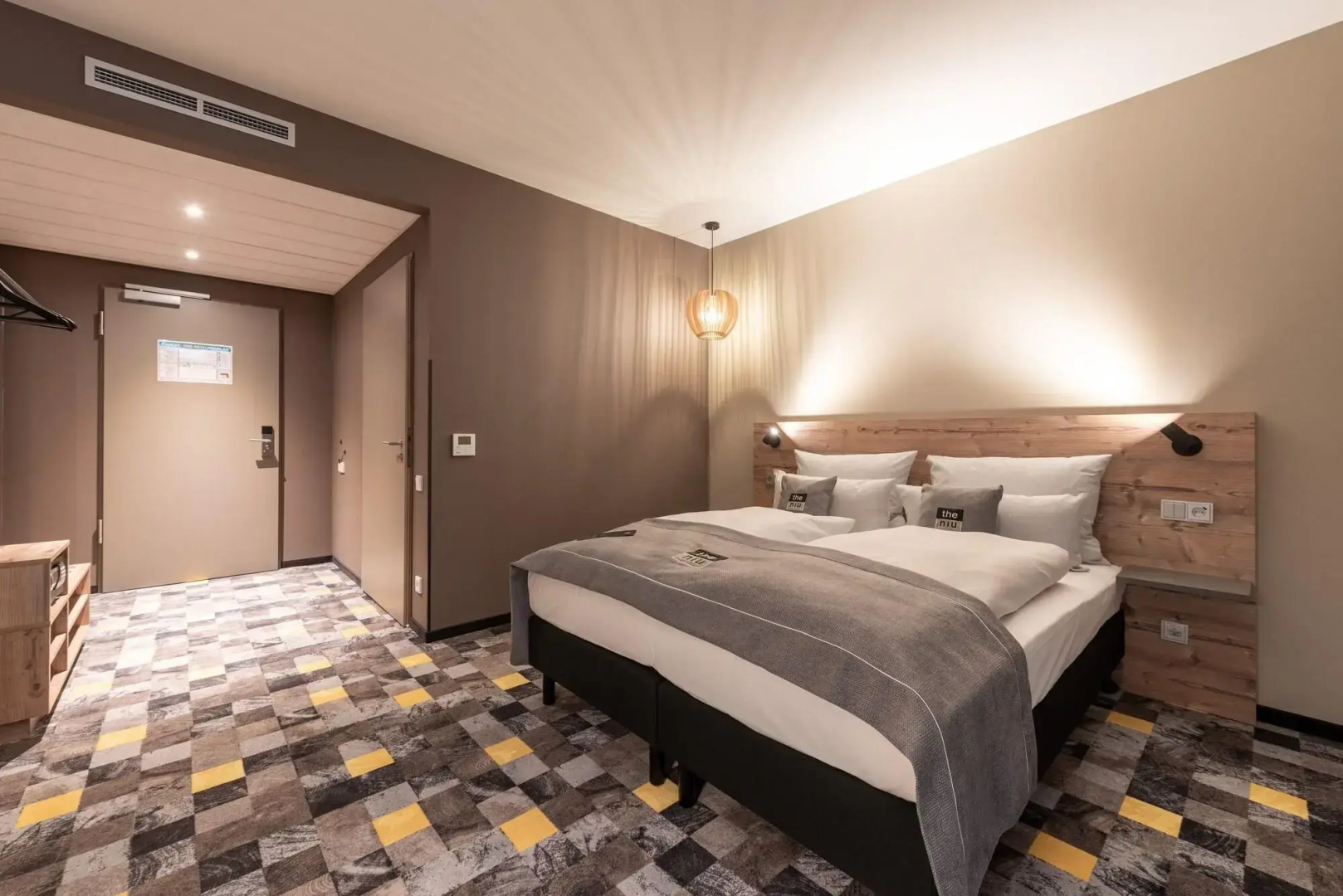 Отель Holiday Inn - the niu, Timber Esslingen, an IHG Hotel