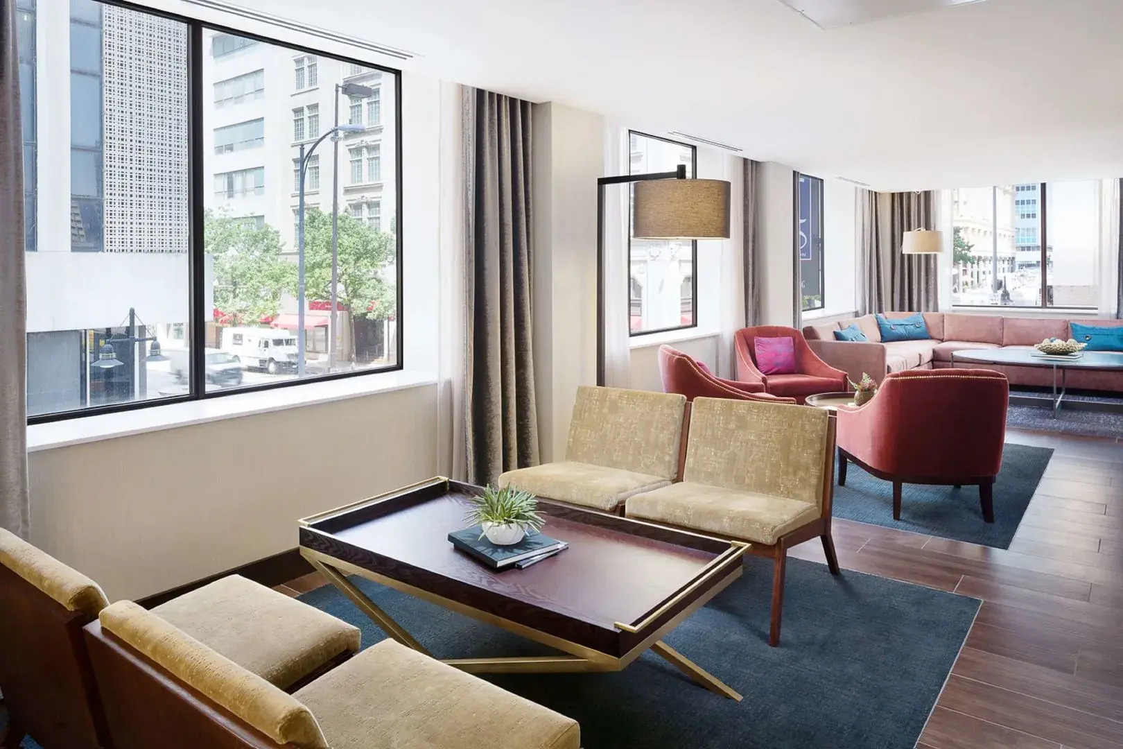 Hampton Inn & Suites Dallas Downtown