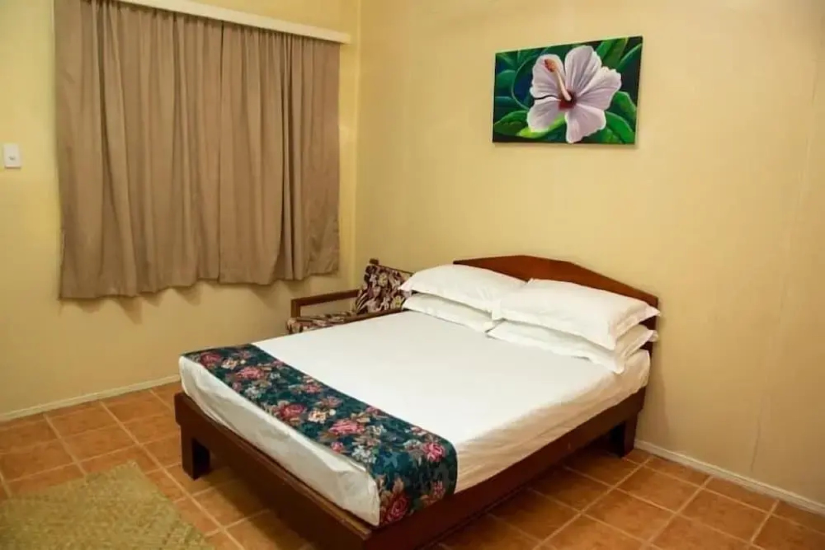 Qua Roviana Motel