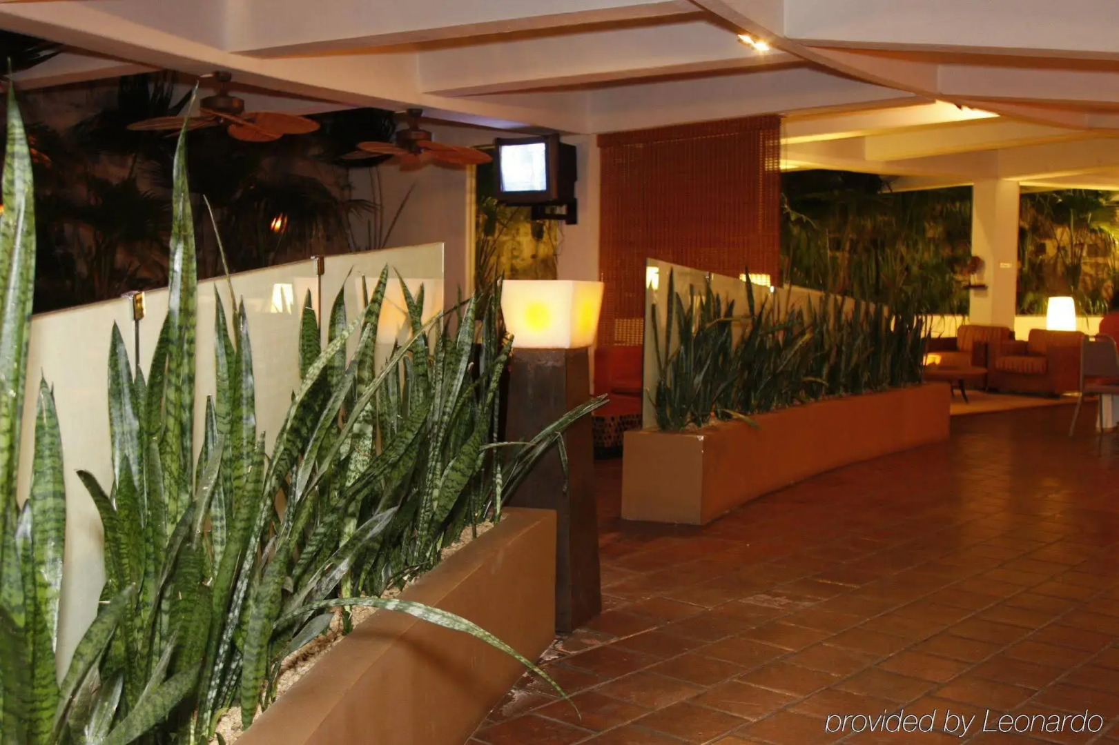 Porta Hotel del Lago