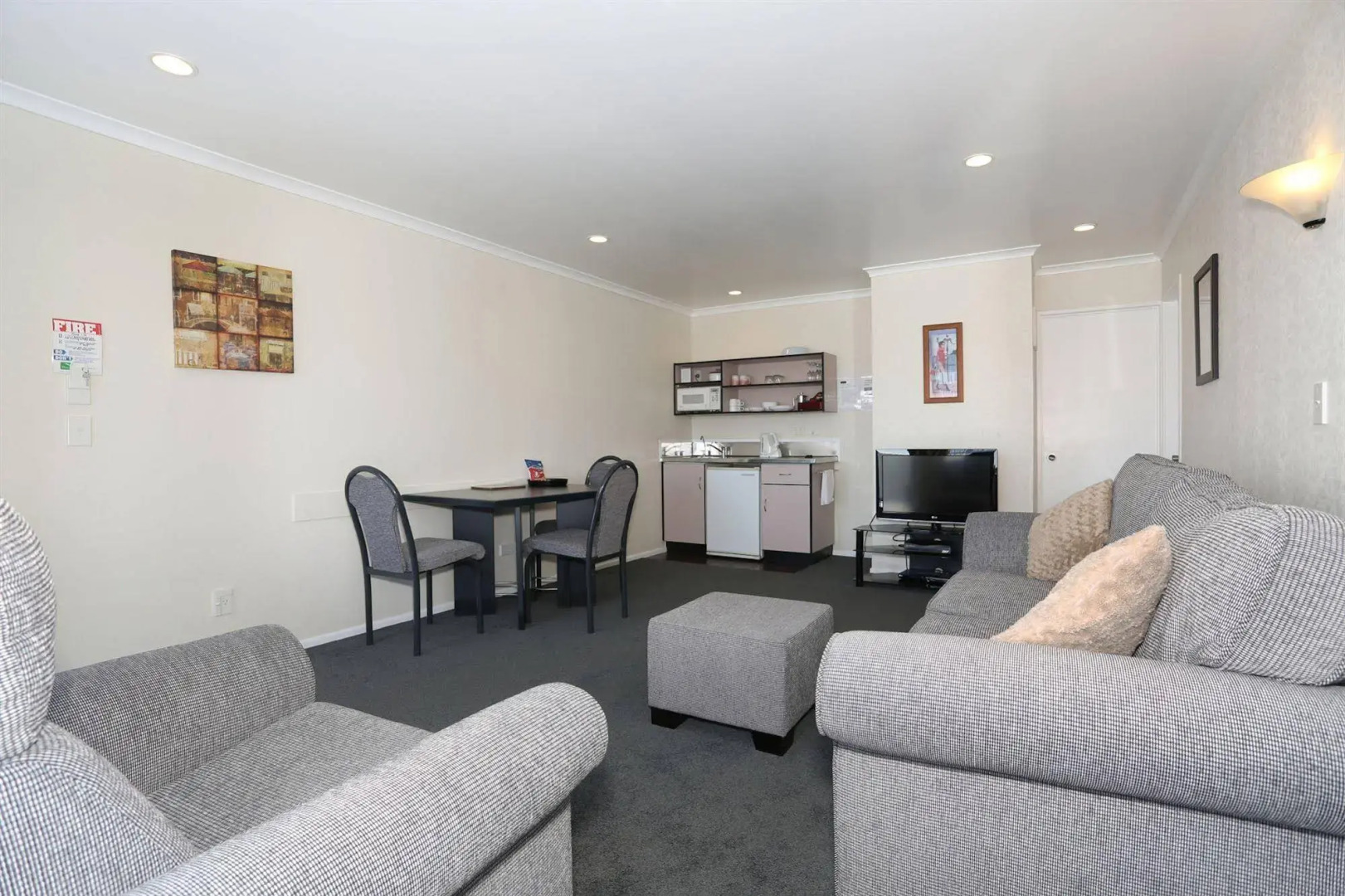 Shadzz Motel & Conference Centre