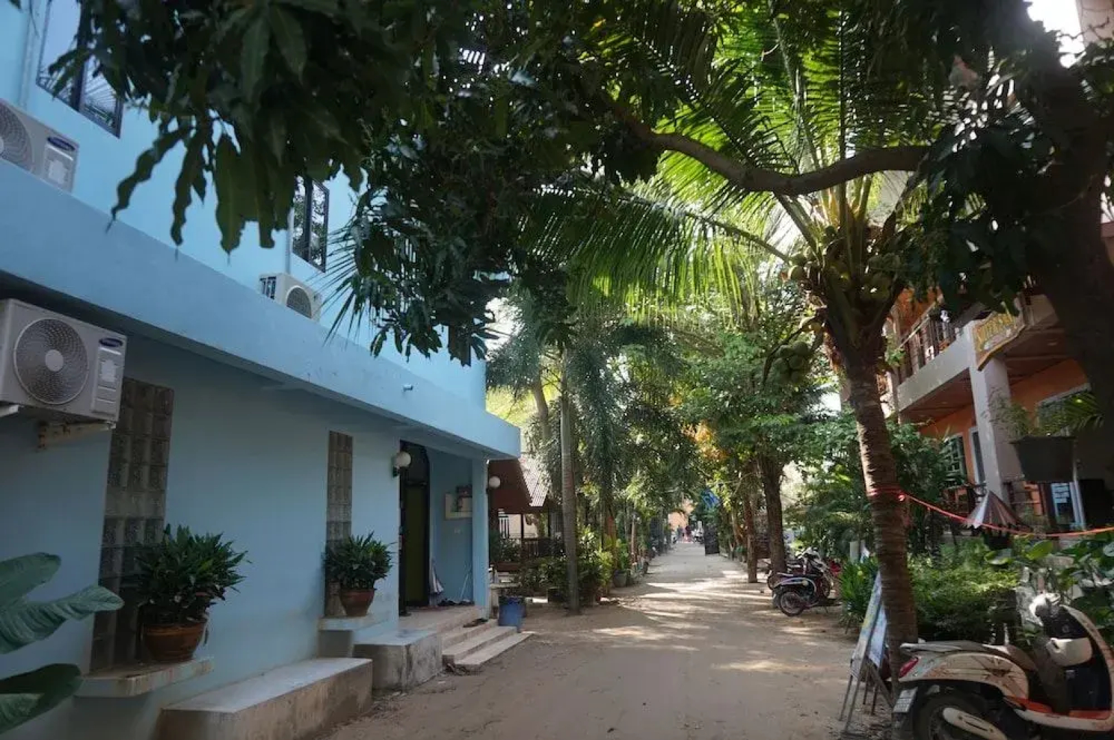 Koh Tao Backpackers Hostel